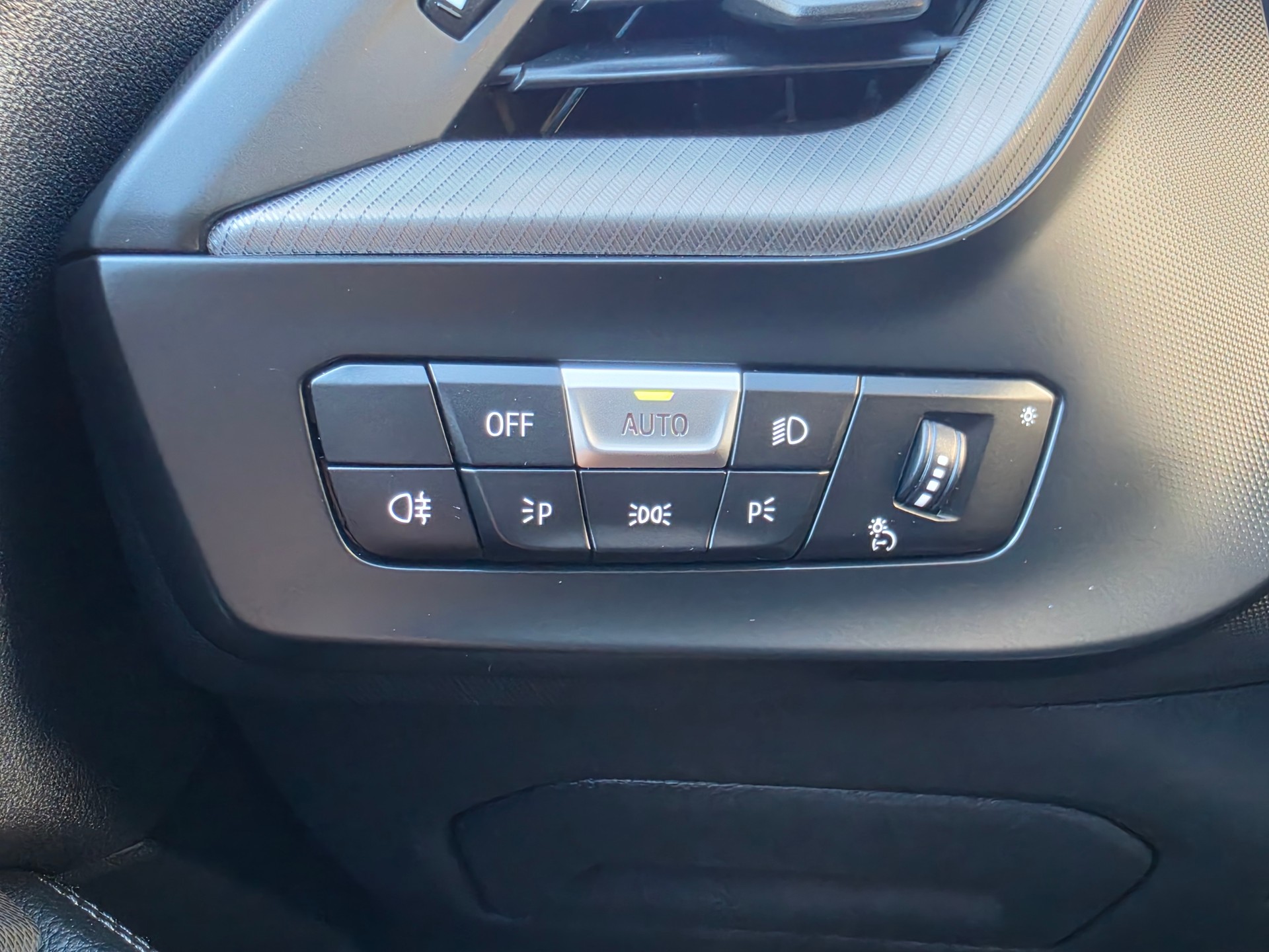 BMW M135i xDrive Steptronic-image-31