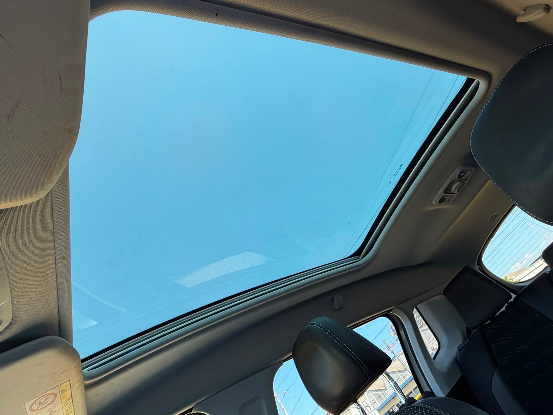 PEUGEOT 2008 1.6 VTI Allure-image-6