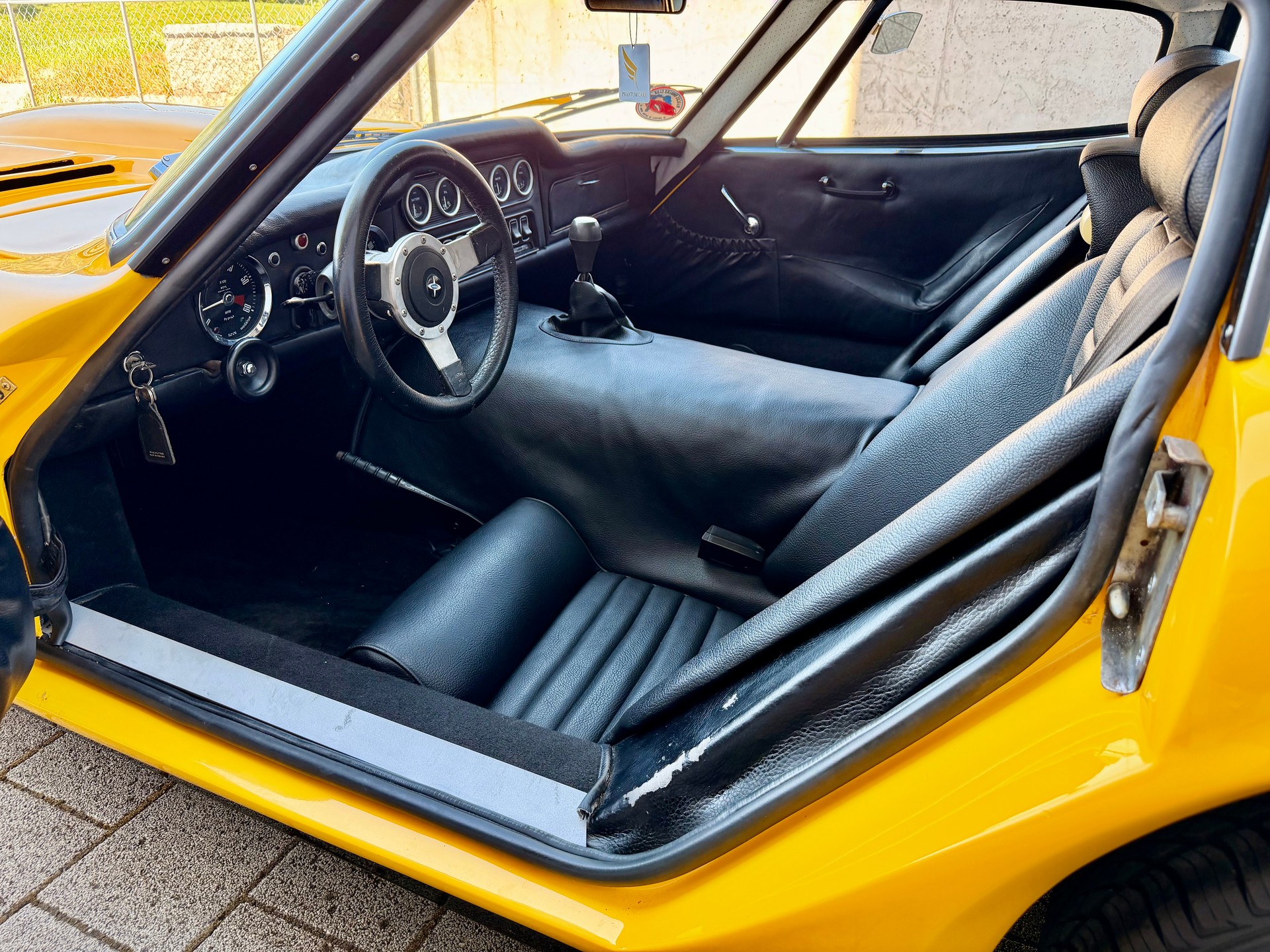 MARCOS 3000 GT-image-18