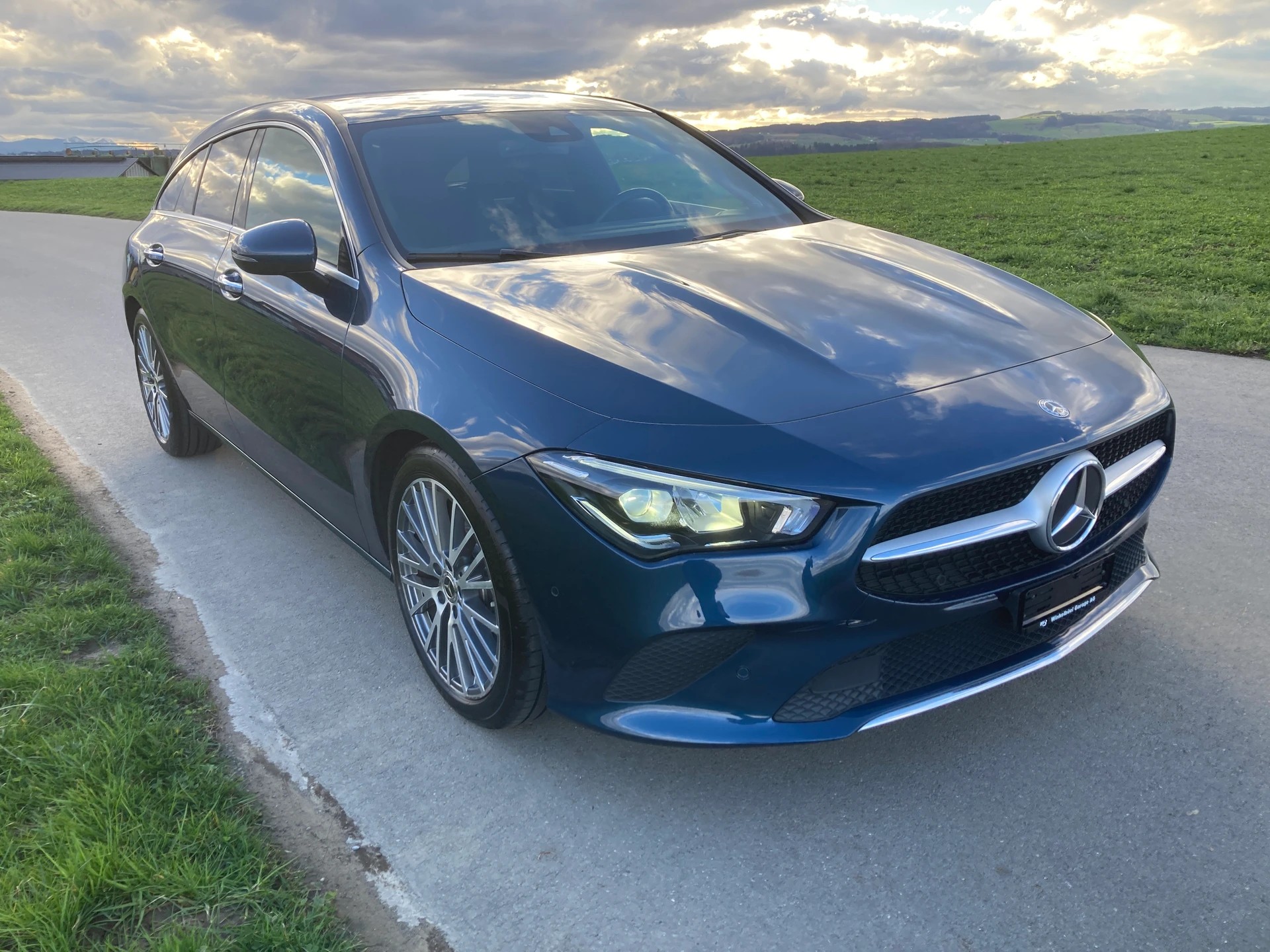 MERCEDES-BENZ CLA Shooting Brake 200 7G-DCT-image-1