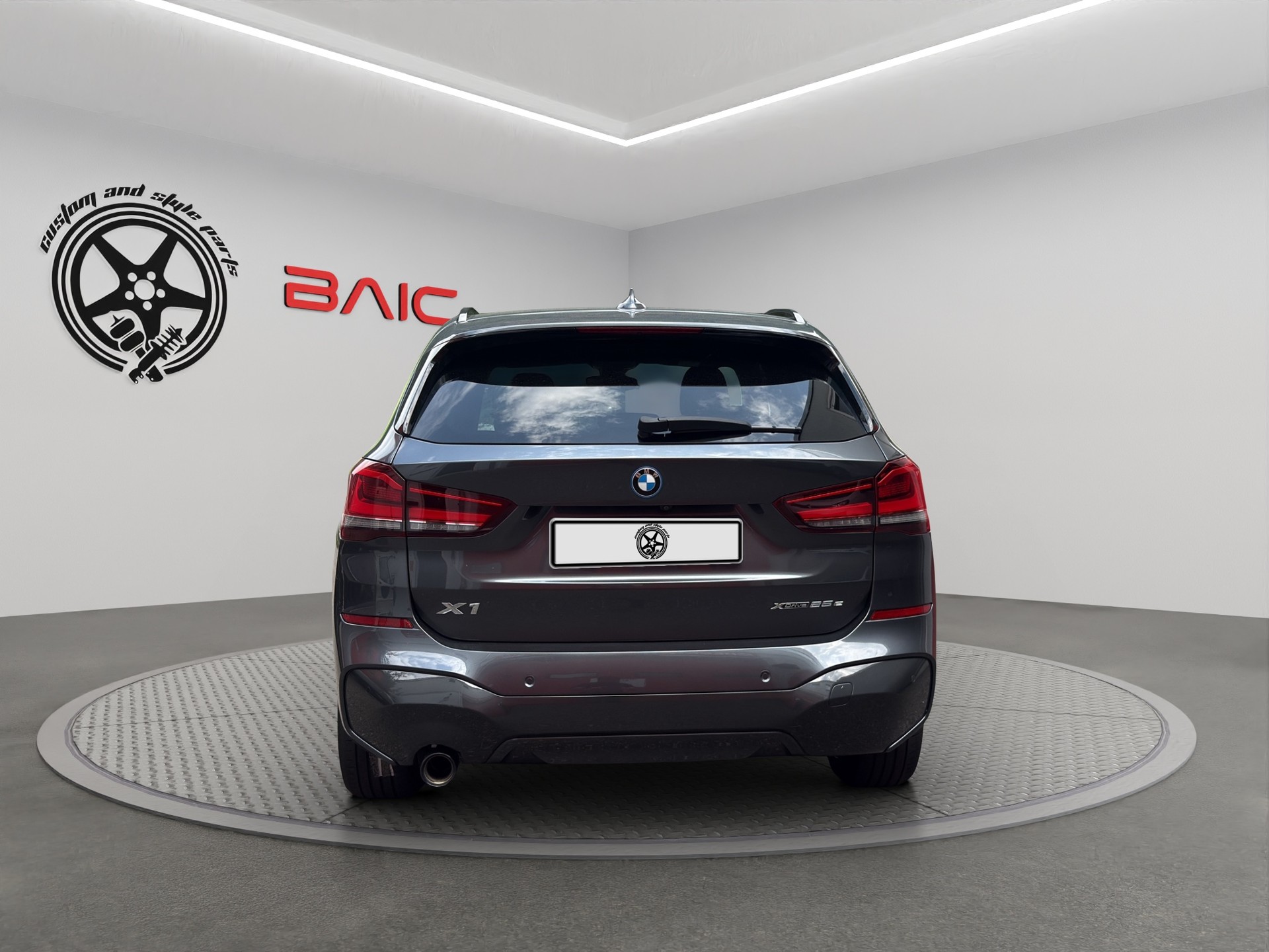 BMW X1 xDrive 25e M Sport Steptronic-image-5