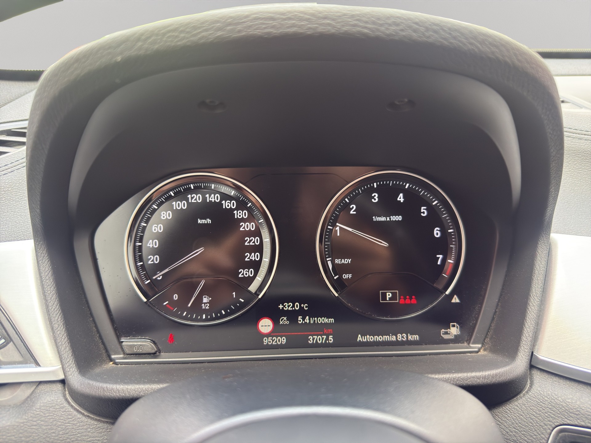 BMW X1 xDrive 25e M Sport Steptronic-image-10
