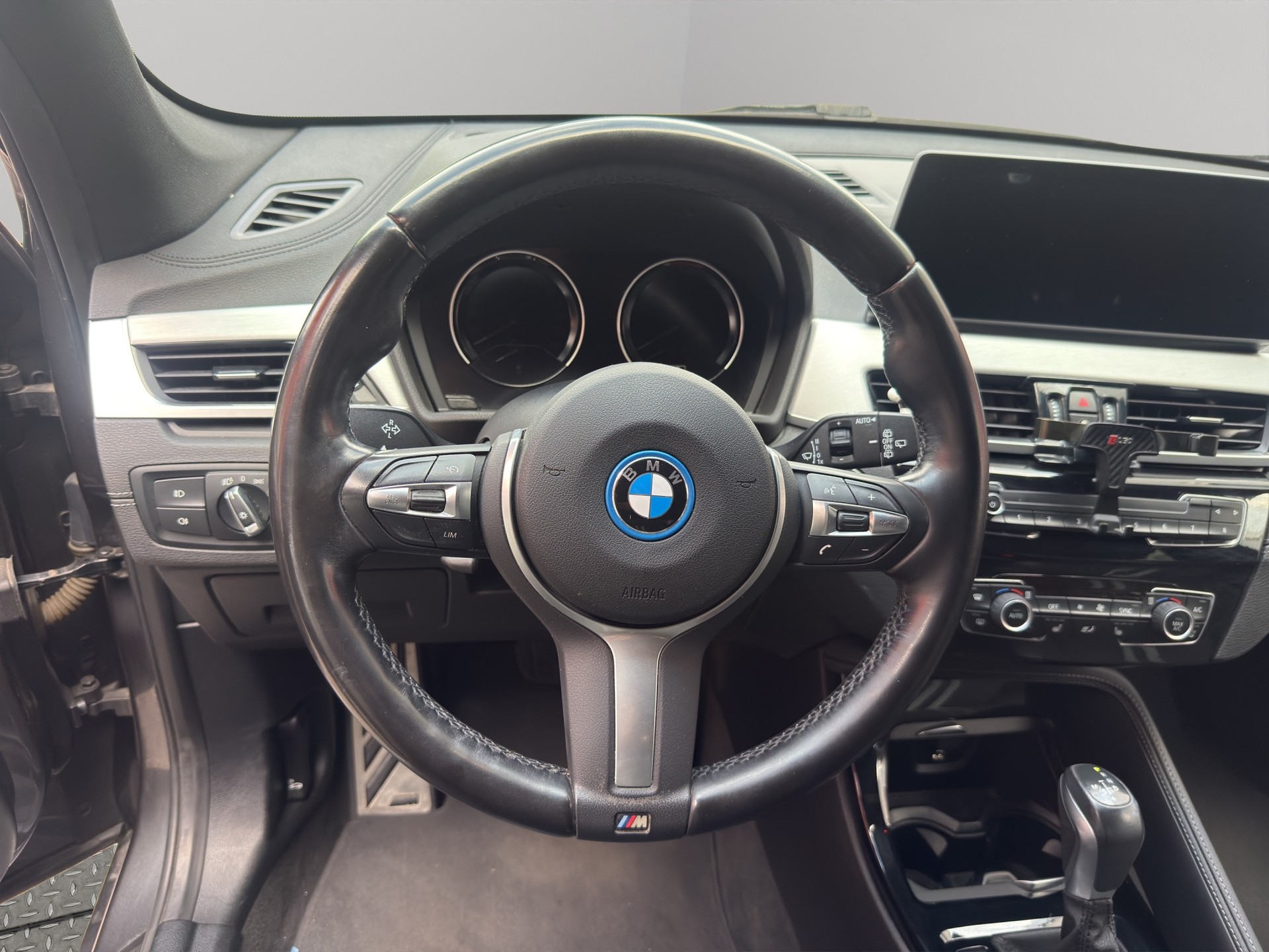 BMW X1 xDrive 25e M Sport Steptronic-image-9