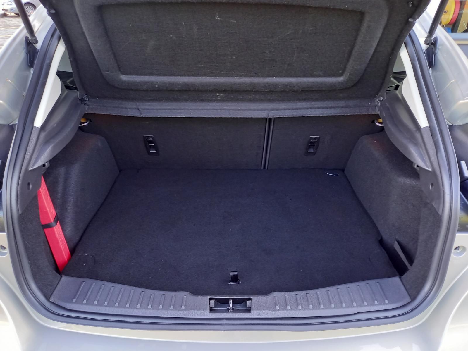 FORD Focus 1.5 SCTi Titanium Automatic-image-13