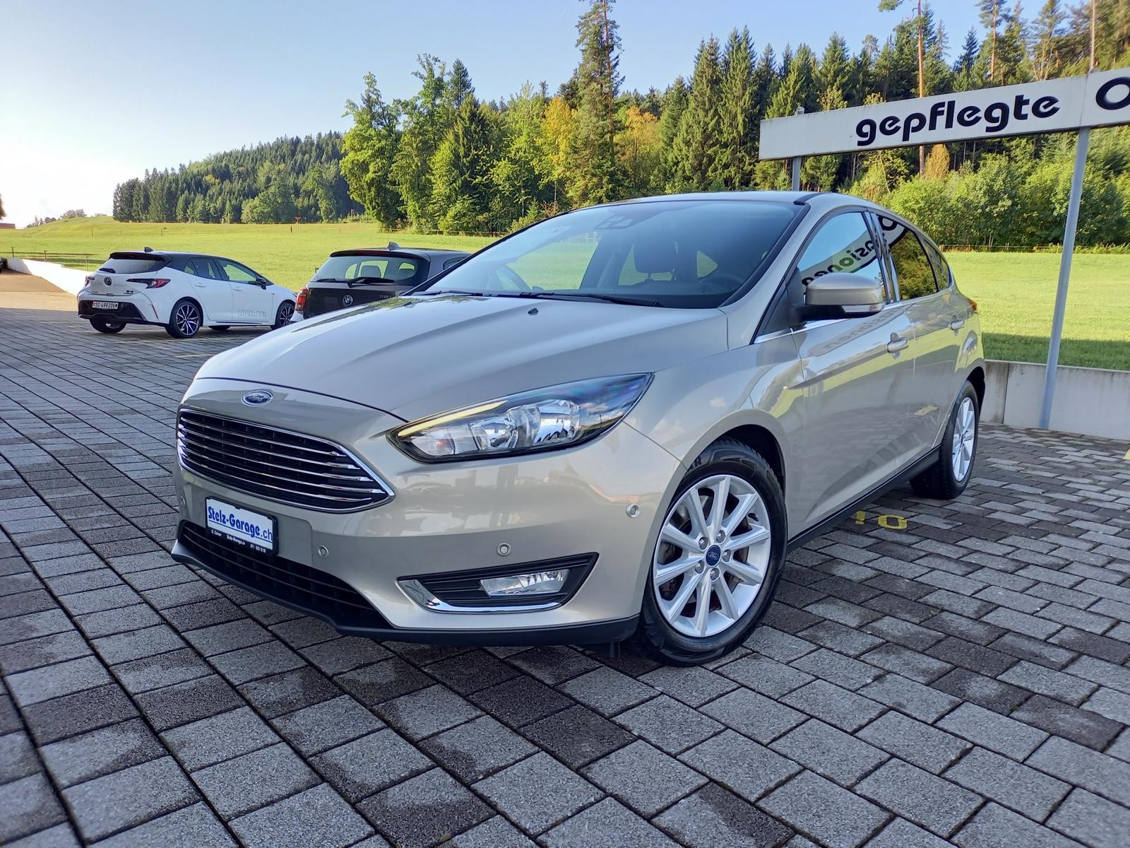 Car photo