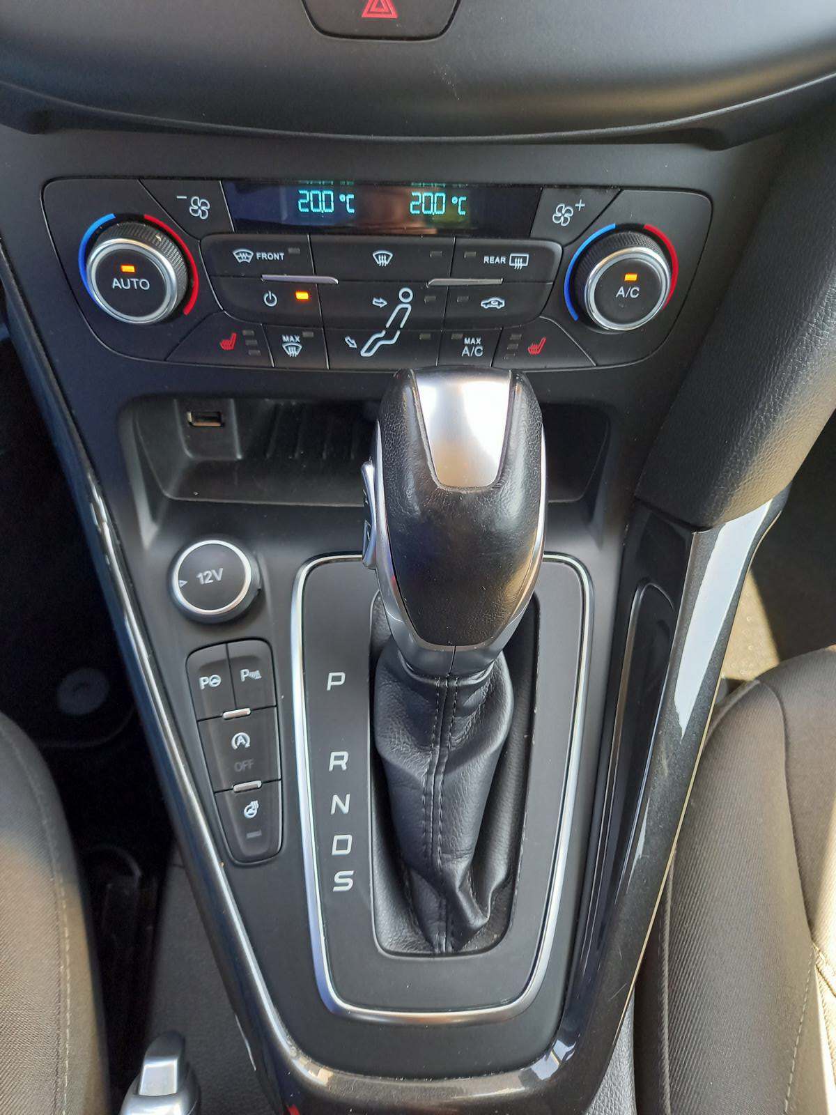 FORD Focus 1.5 SCTi Titanium Automatic-image-7