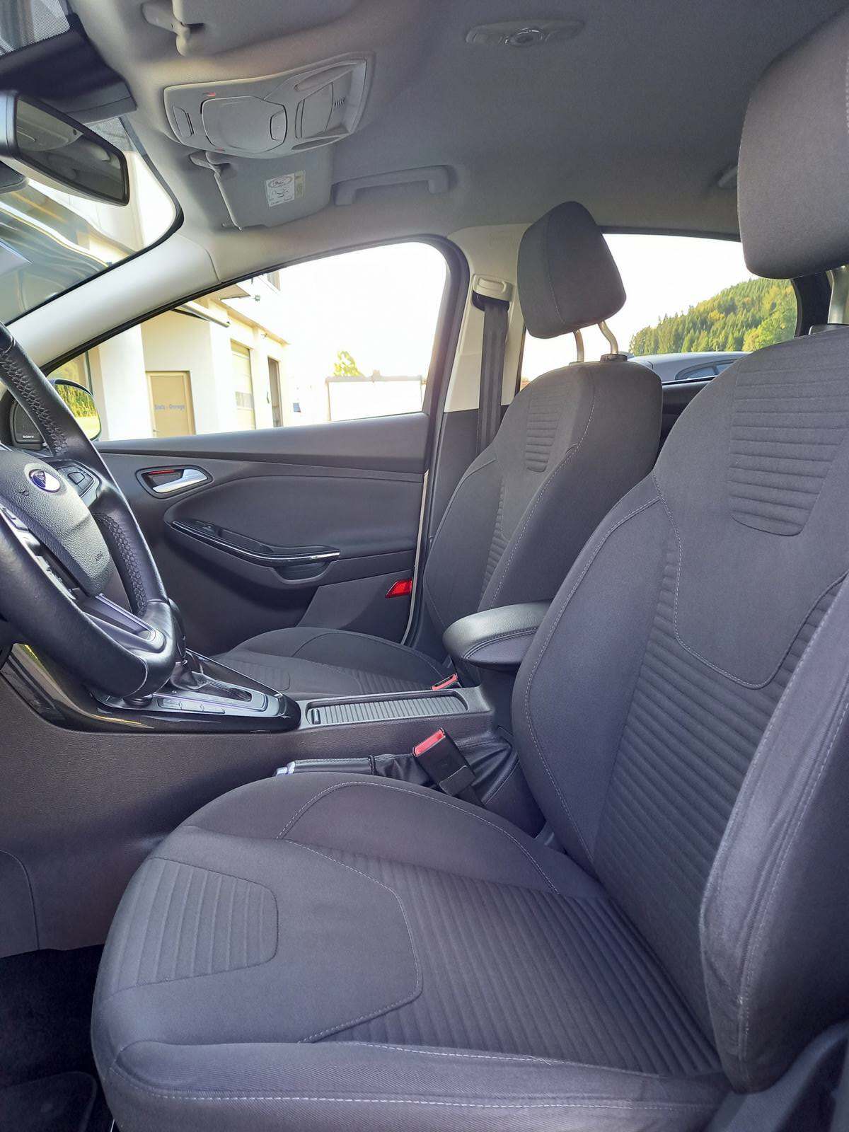 FORD Focus 1.5 SCTi Titanium Automatic-image-10