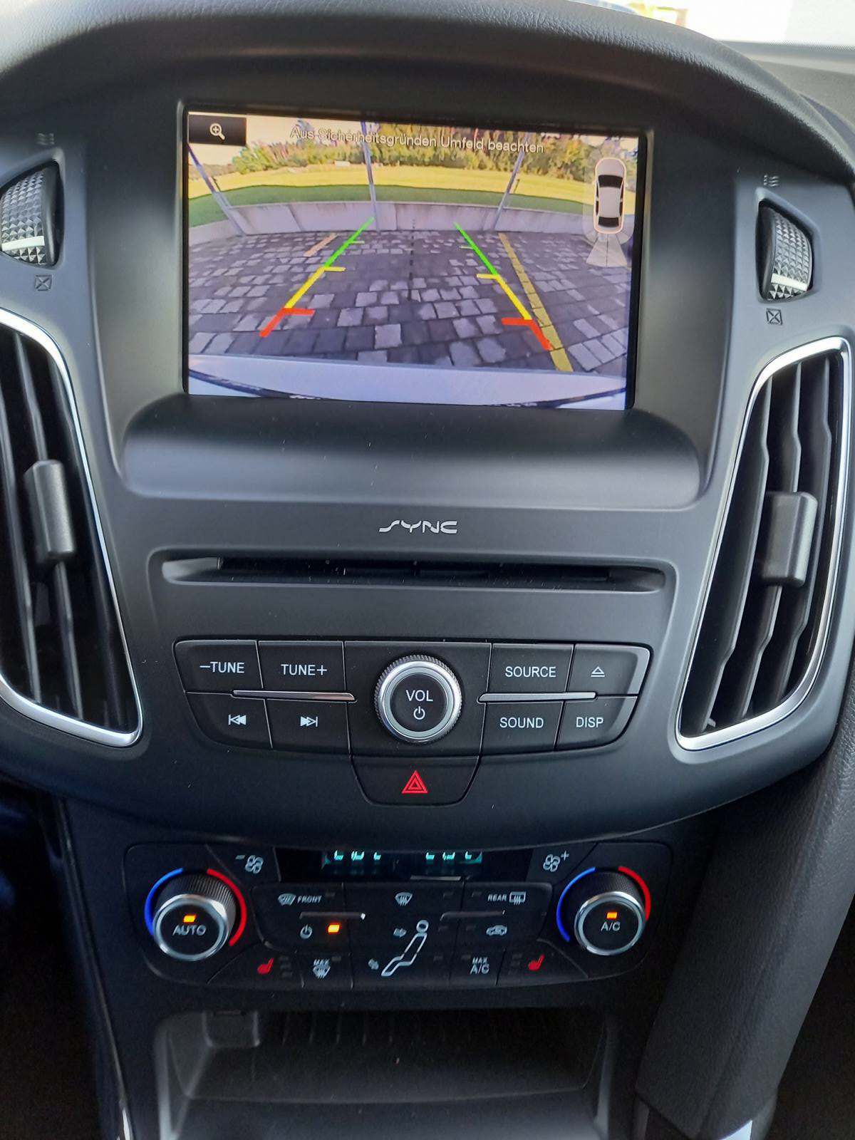 FORD Focus 1.5 SCTi Titanium Automatic-image-7