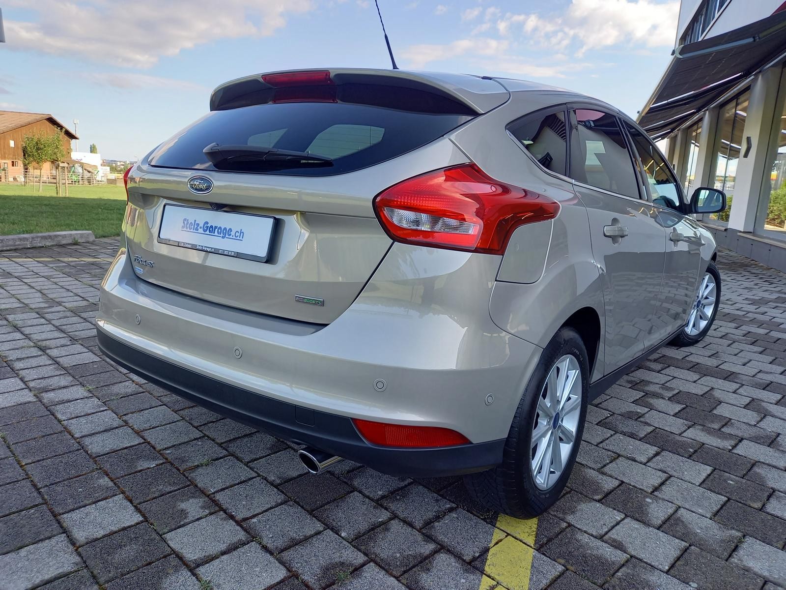 FORD Focus 1.5 SCTi Titanium Automatic-image-1