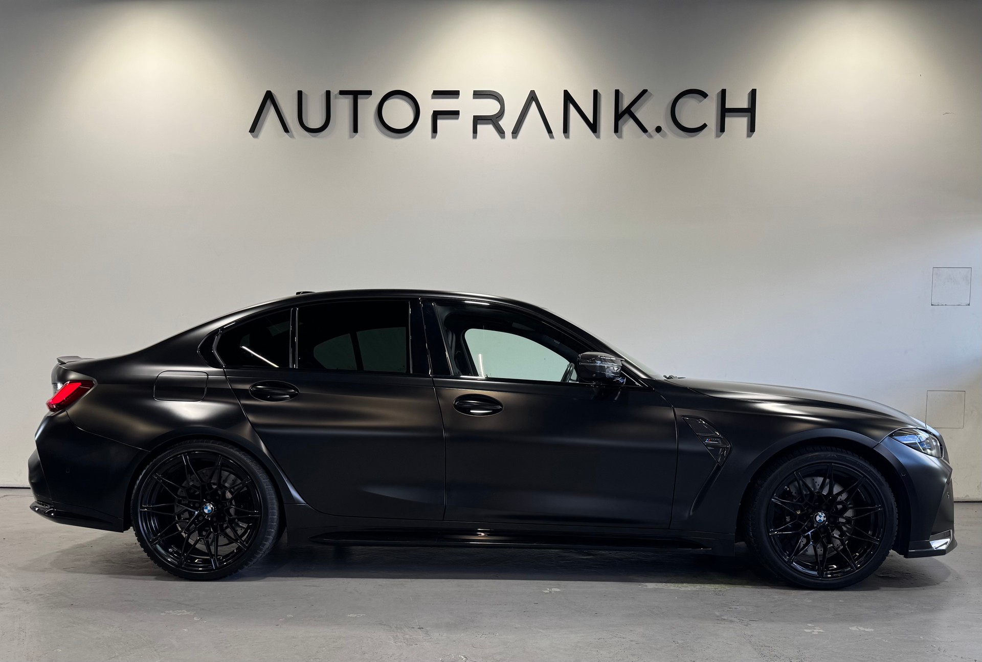 BMW M3 Competition xDrive-image-1