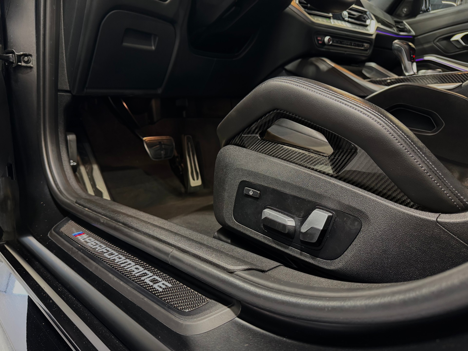 BMW M3 Competition xDrive-image-10