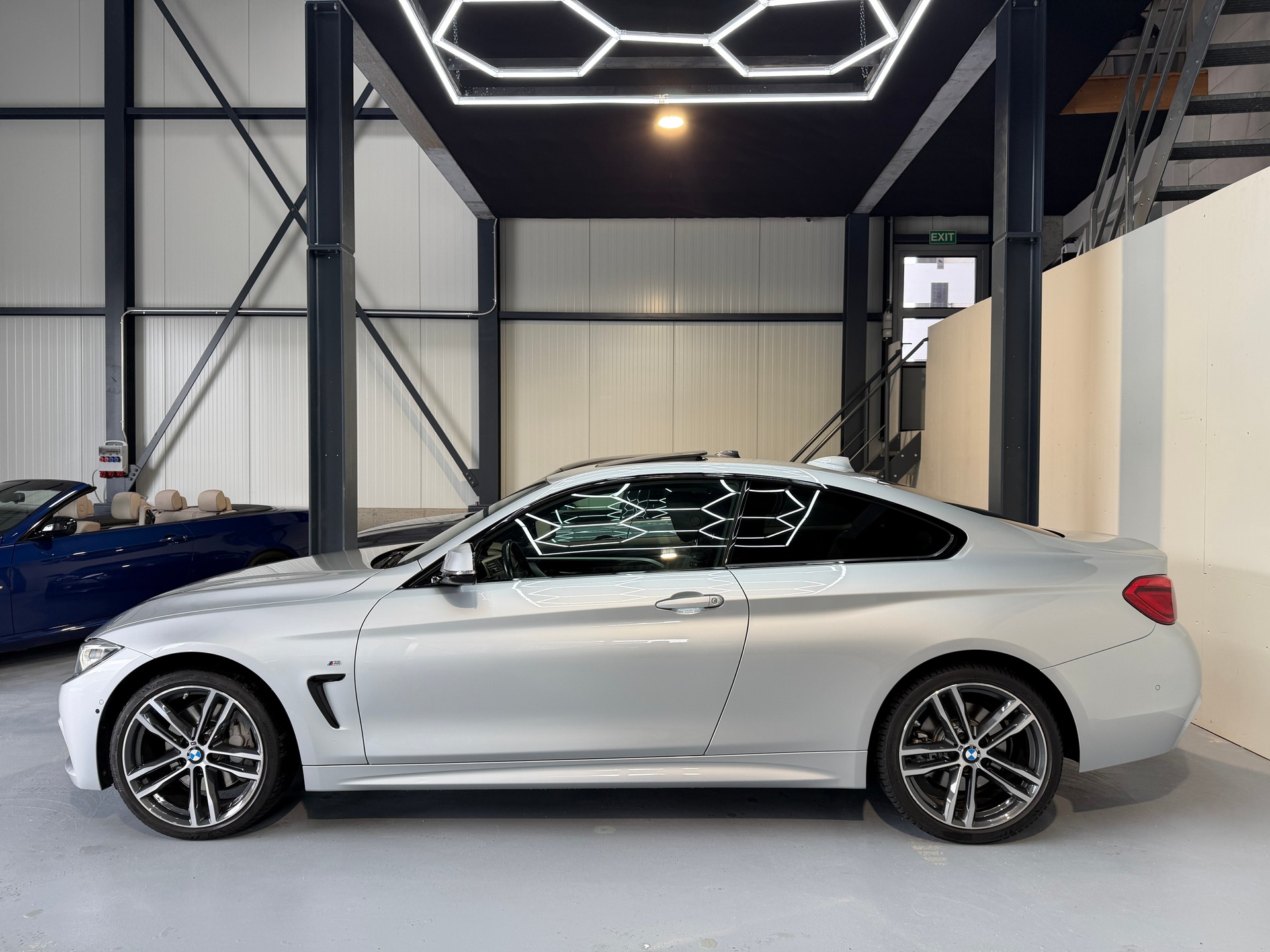 BMW 440i Coupé xDrive M Sport Steptronic-image-3