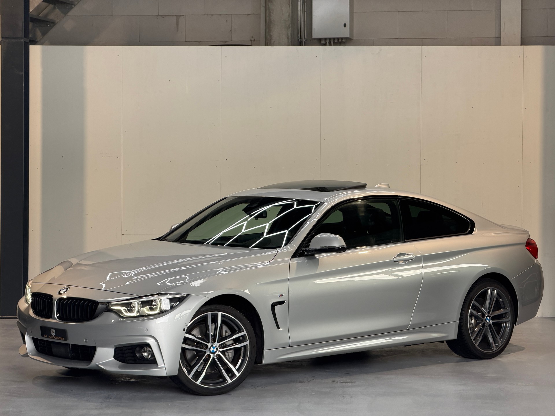 BMW 440i Coupé xDrive M Sport Steptronic-image-0
