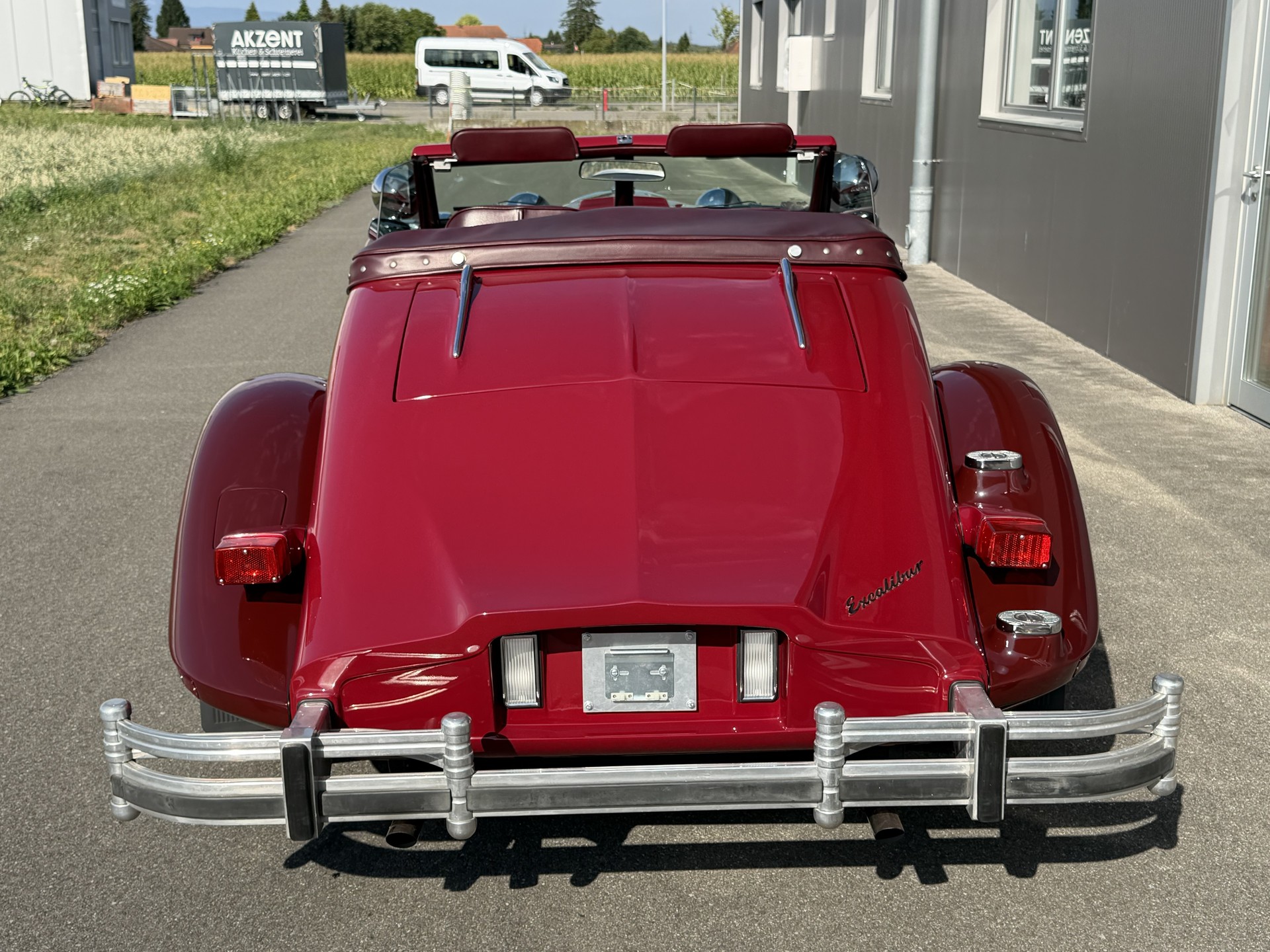 EXCALIBUR Roadster-image-4
