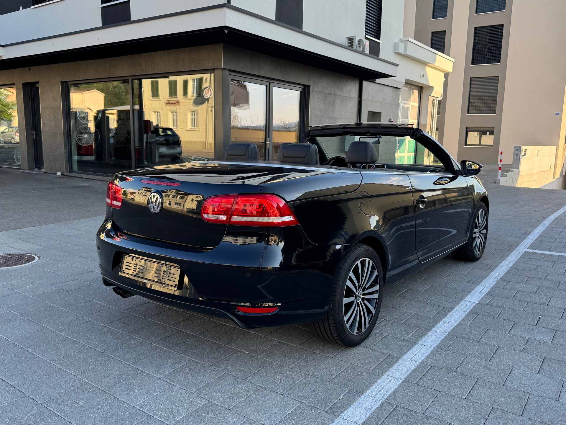 VW Eos 1.4 TSI Cabriolet-image-4