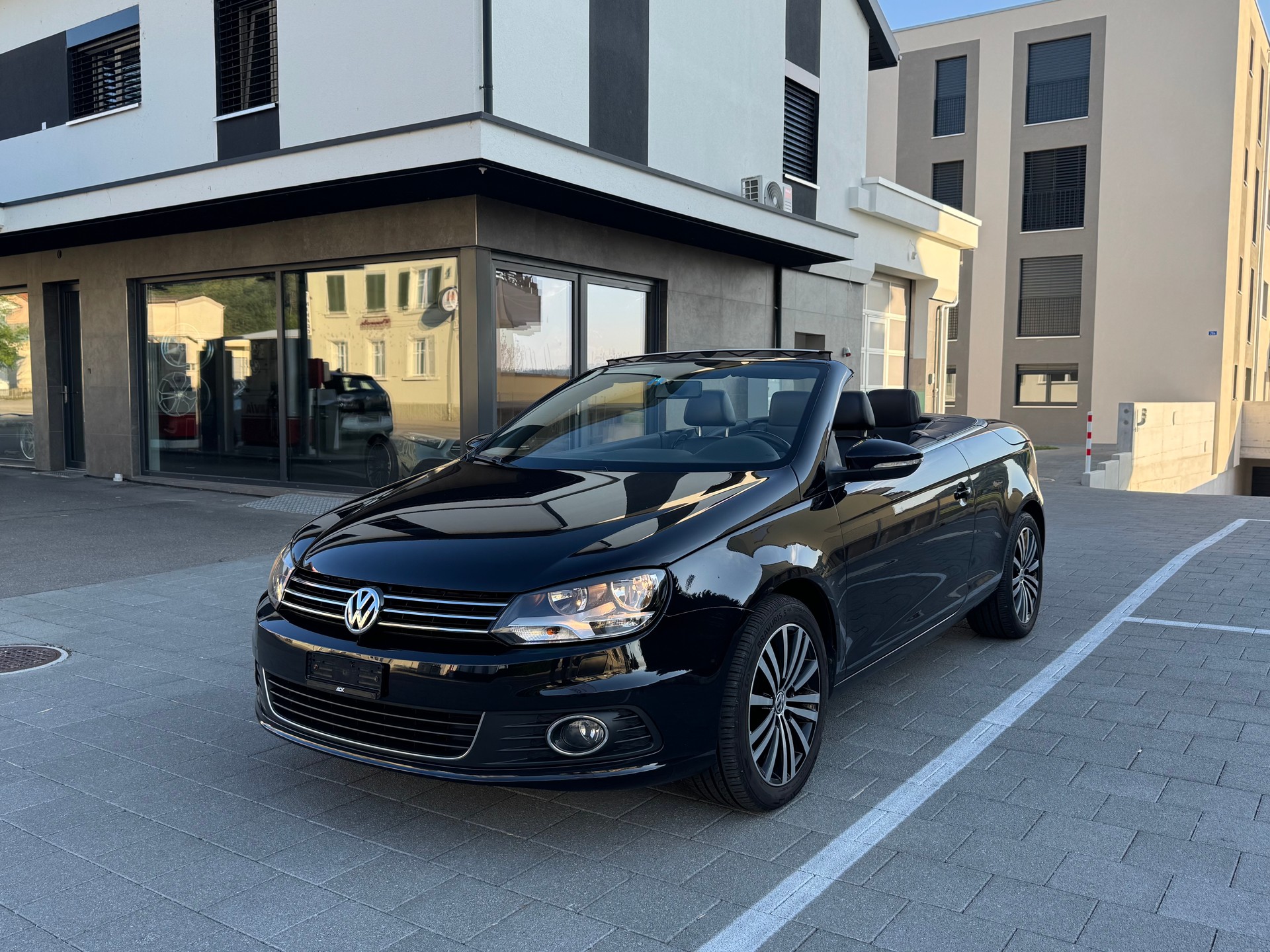 VW Eos 1.4 TSI Cabriolet-image-0