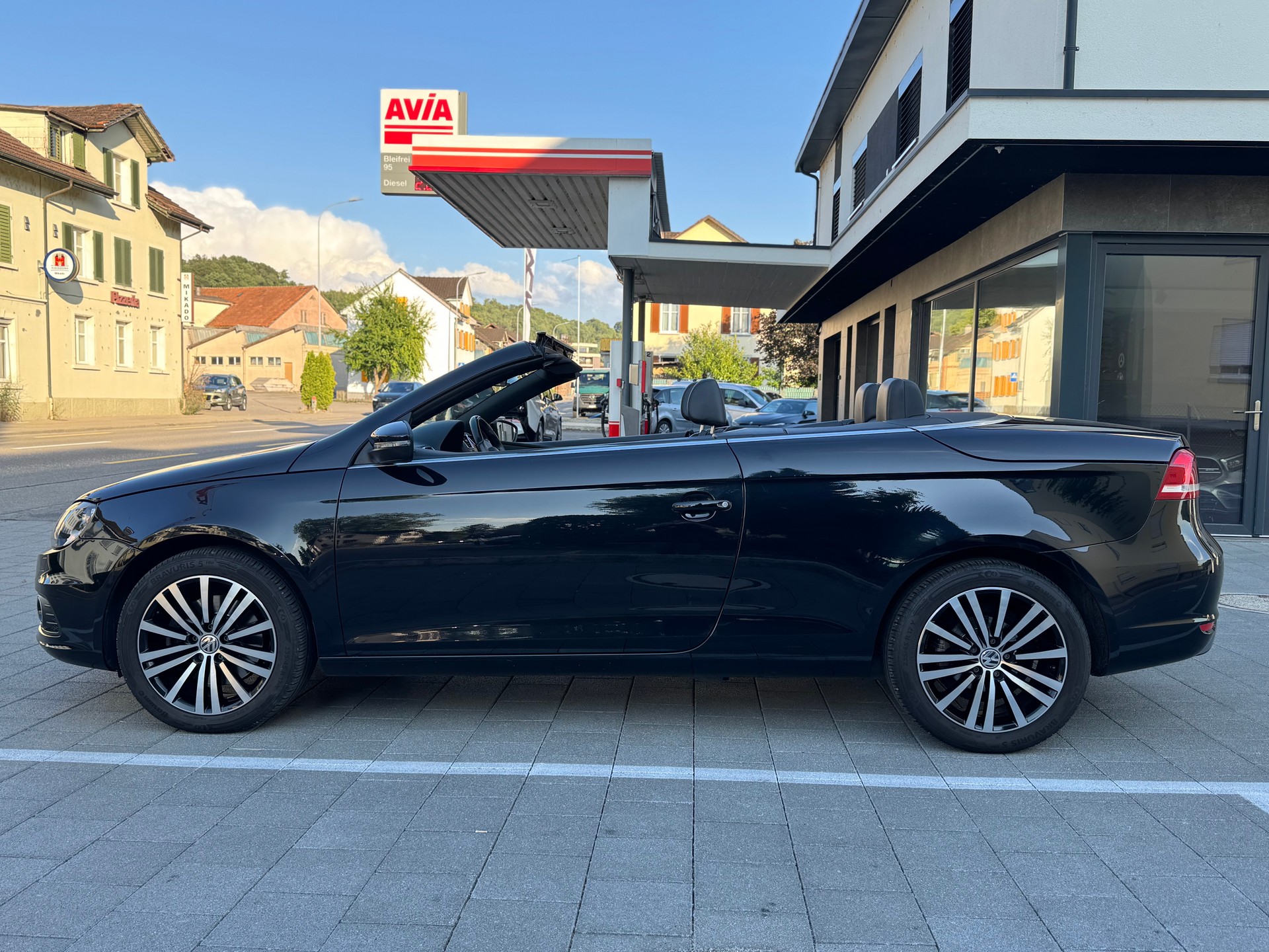 VW Eos 1.4 TSI Cabriolet-image-1
