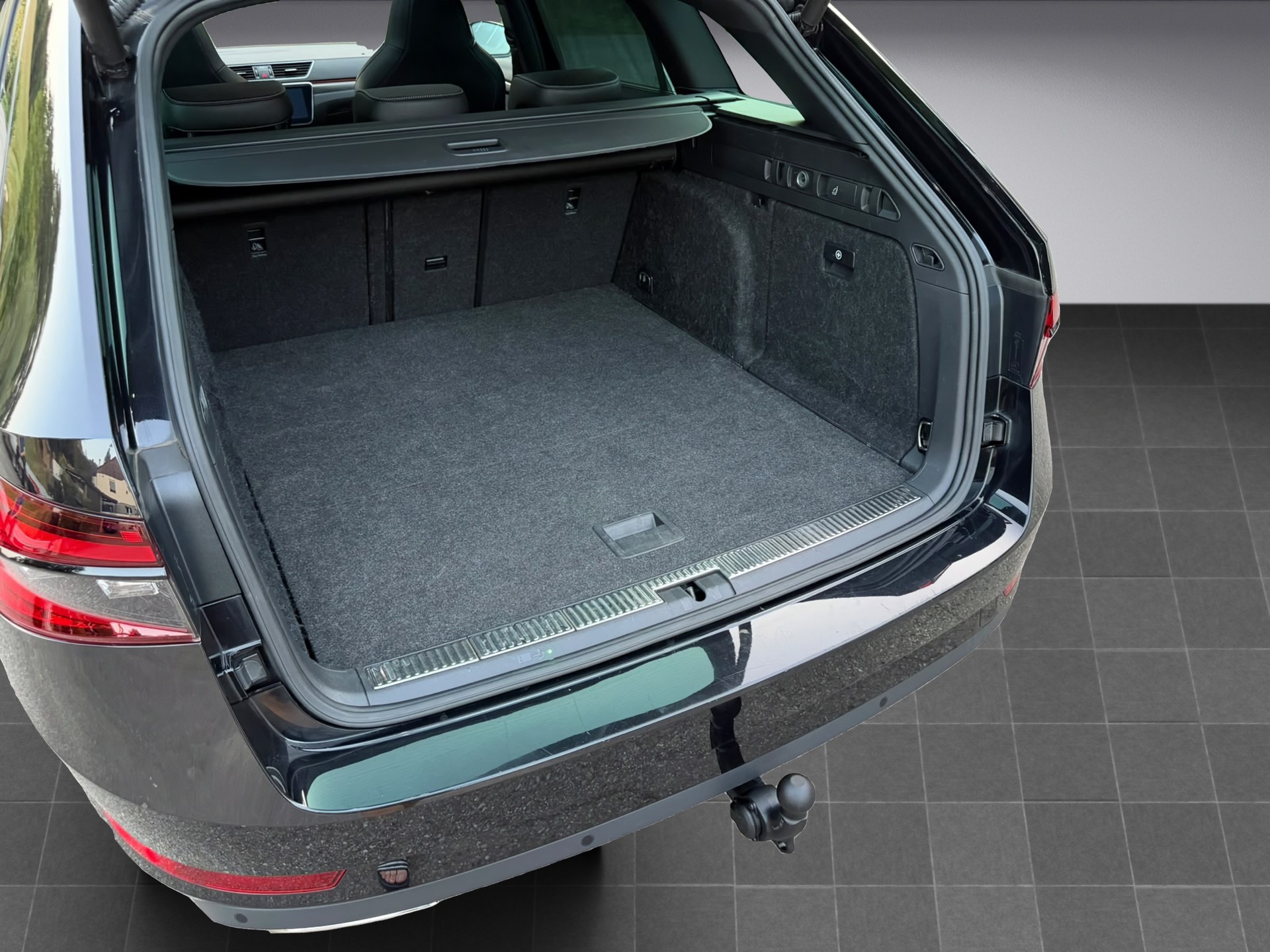 SKODA Superb Combi 2.0 TSI SportLine Plus 4x4 DSG * Facelift *-image-19