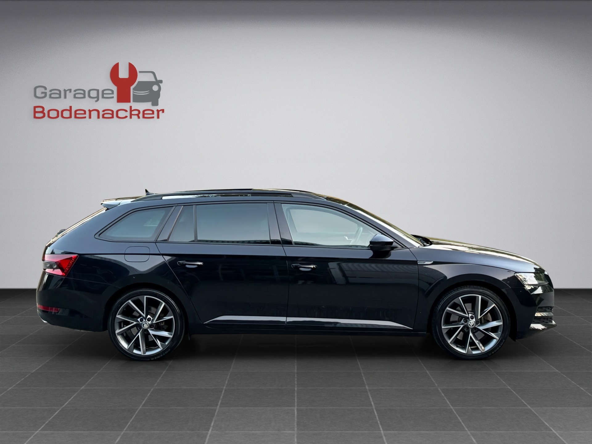 SKODA Superb Combi 2.0 TSI SportLine Plus 4x4 DSG * Facelift *-image-4