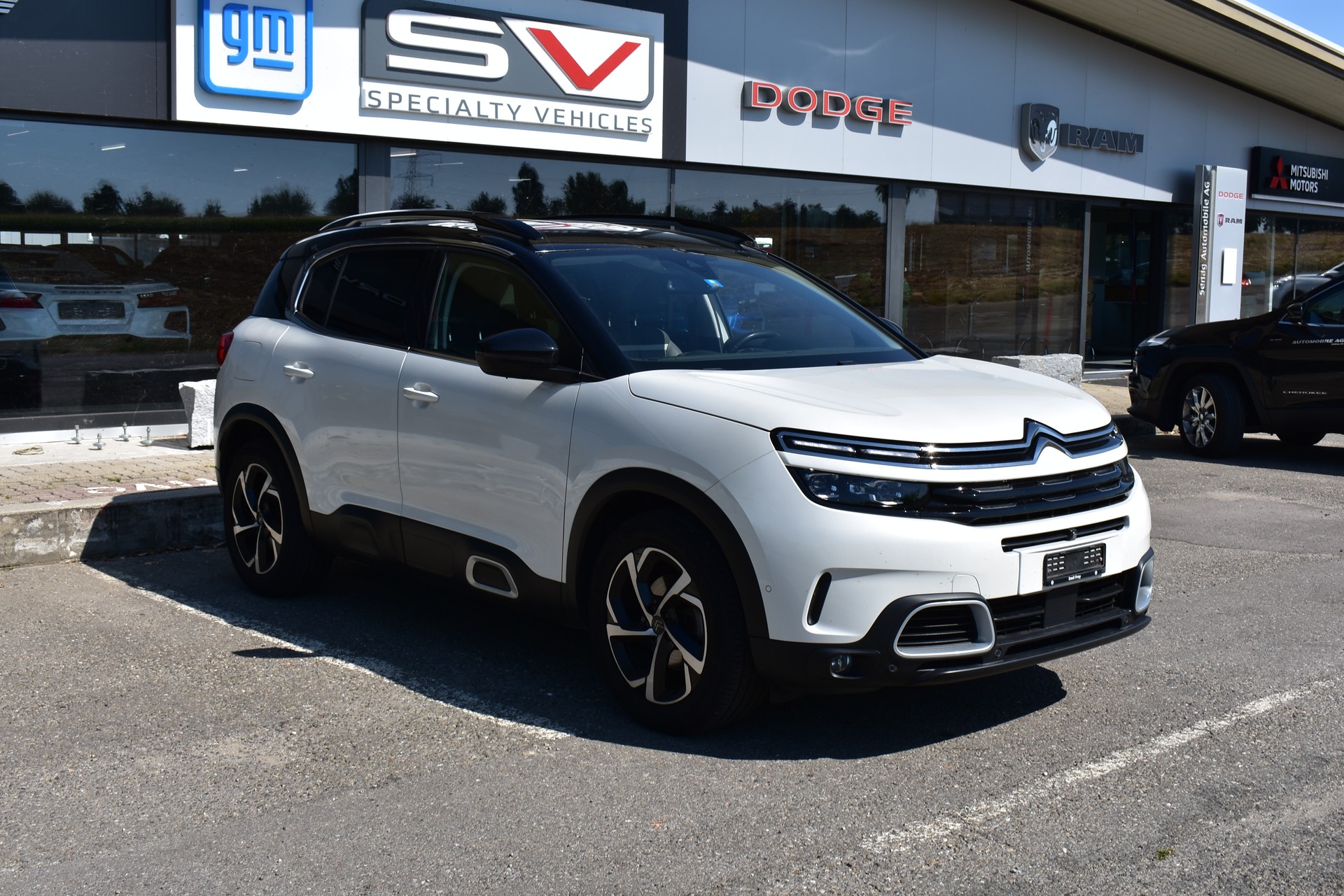 CITROEN C5 Aircross 1.6i PureTech Feel EAT8-image-1