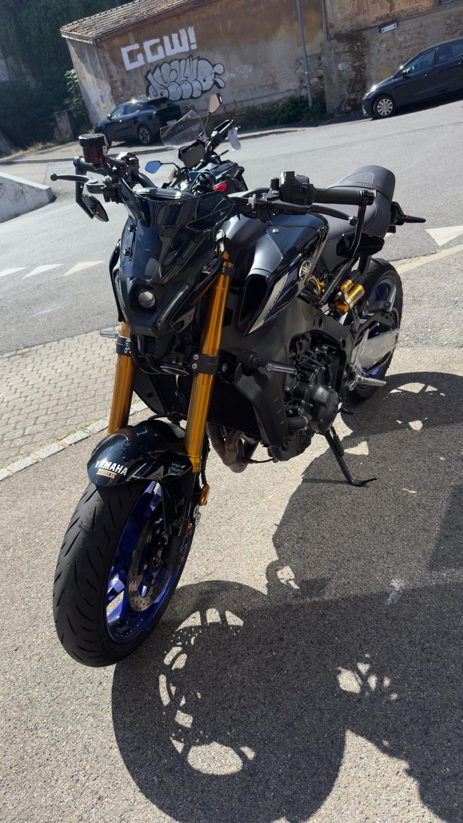 YAMAHA MT-09 SP-showroom-element-1