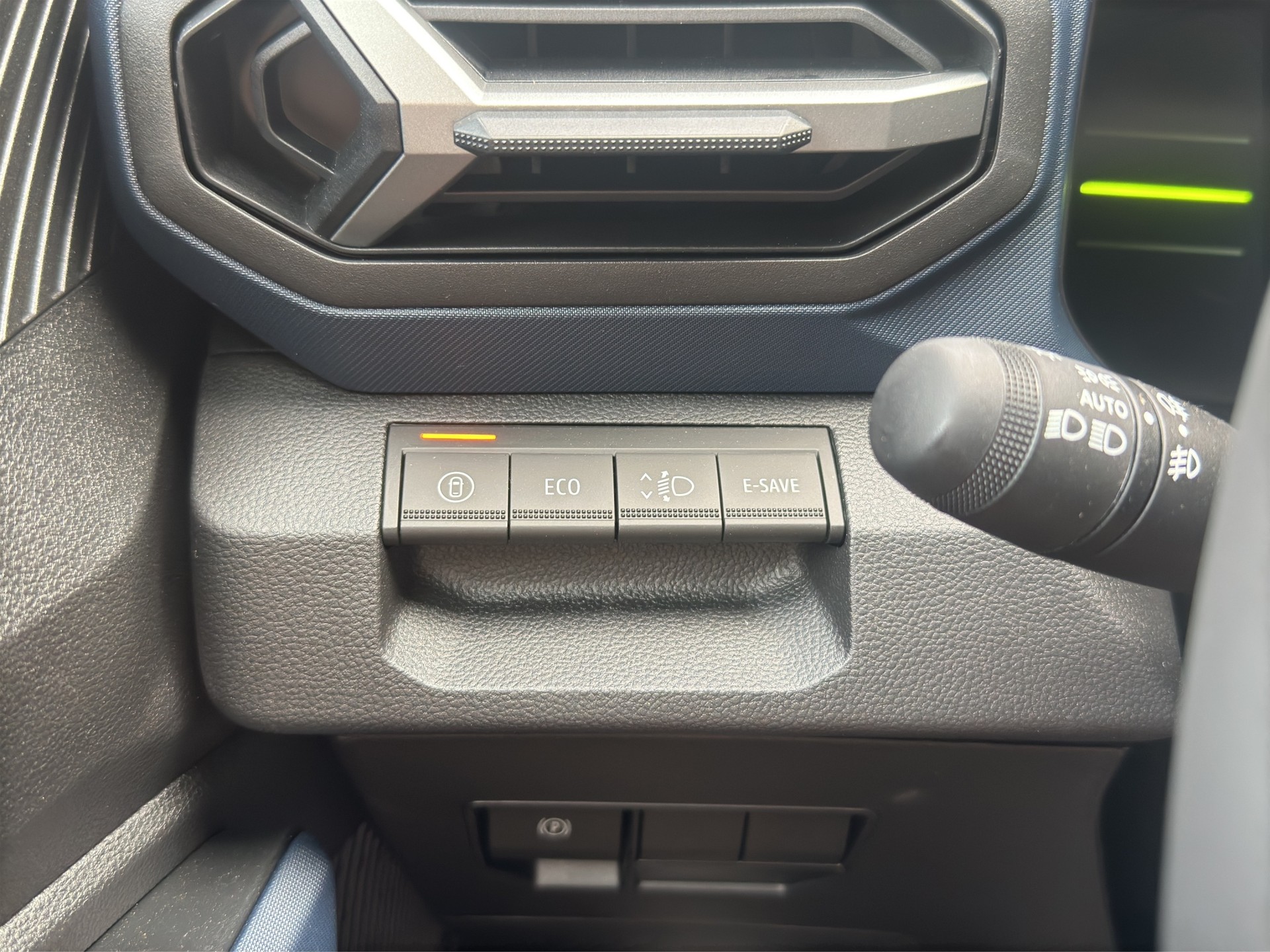 DACIA Duster HEV 140 Journey Safety Aut.-image-20