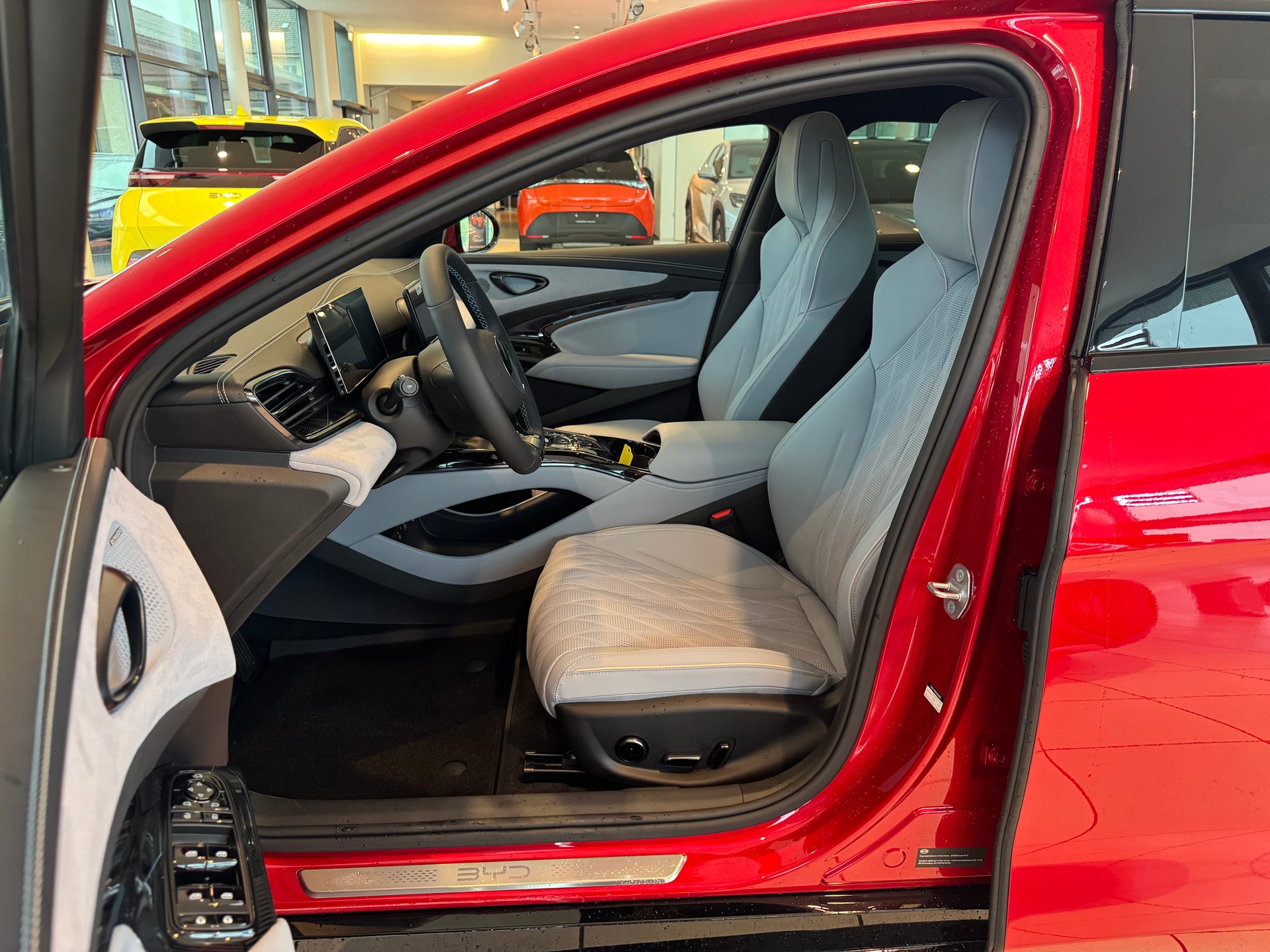 BYD Seal 82,5 kWh Excellence AWD-image-11