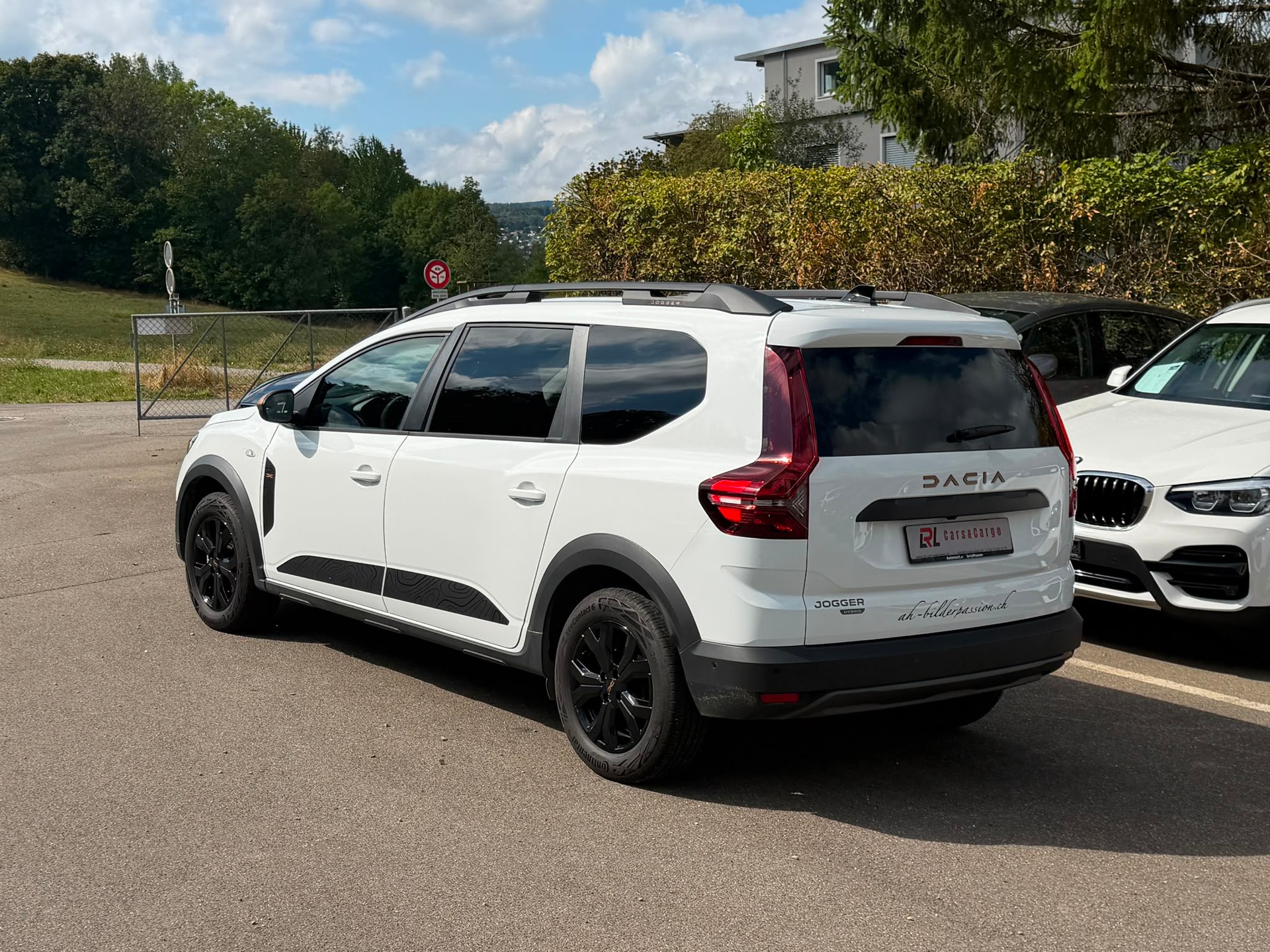 DACIA Jogger HEV 140 Extreme-image-4