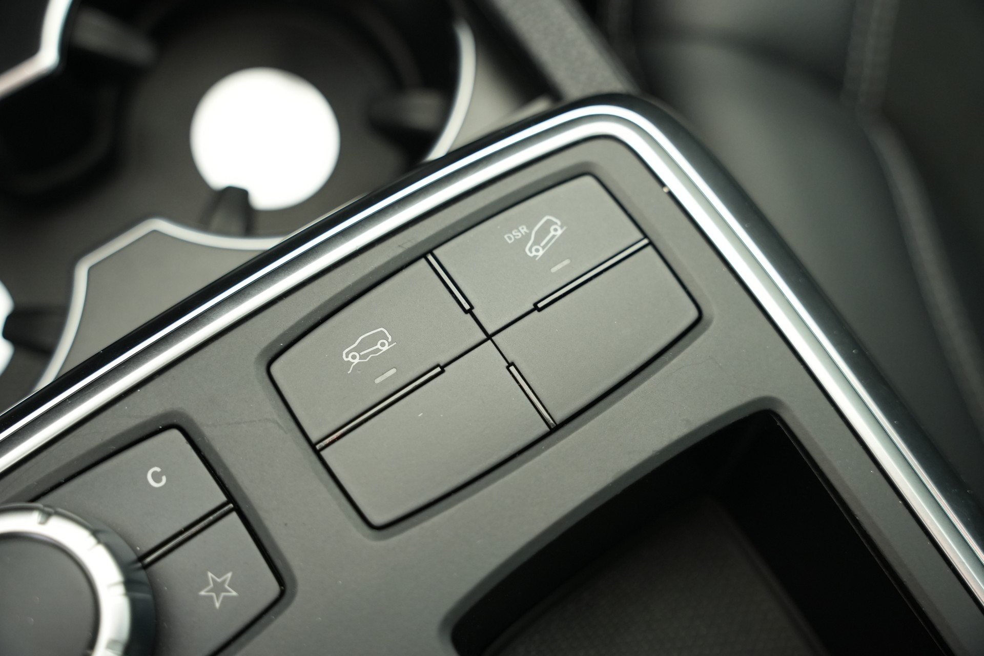 MERCEDES-BENZ ML 400 4Matic 7G-Tronic-image-32