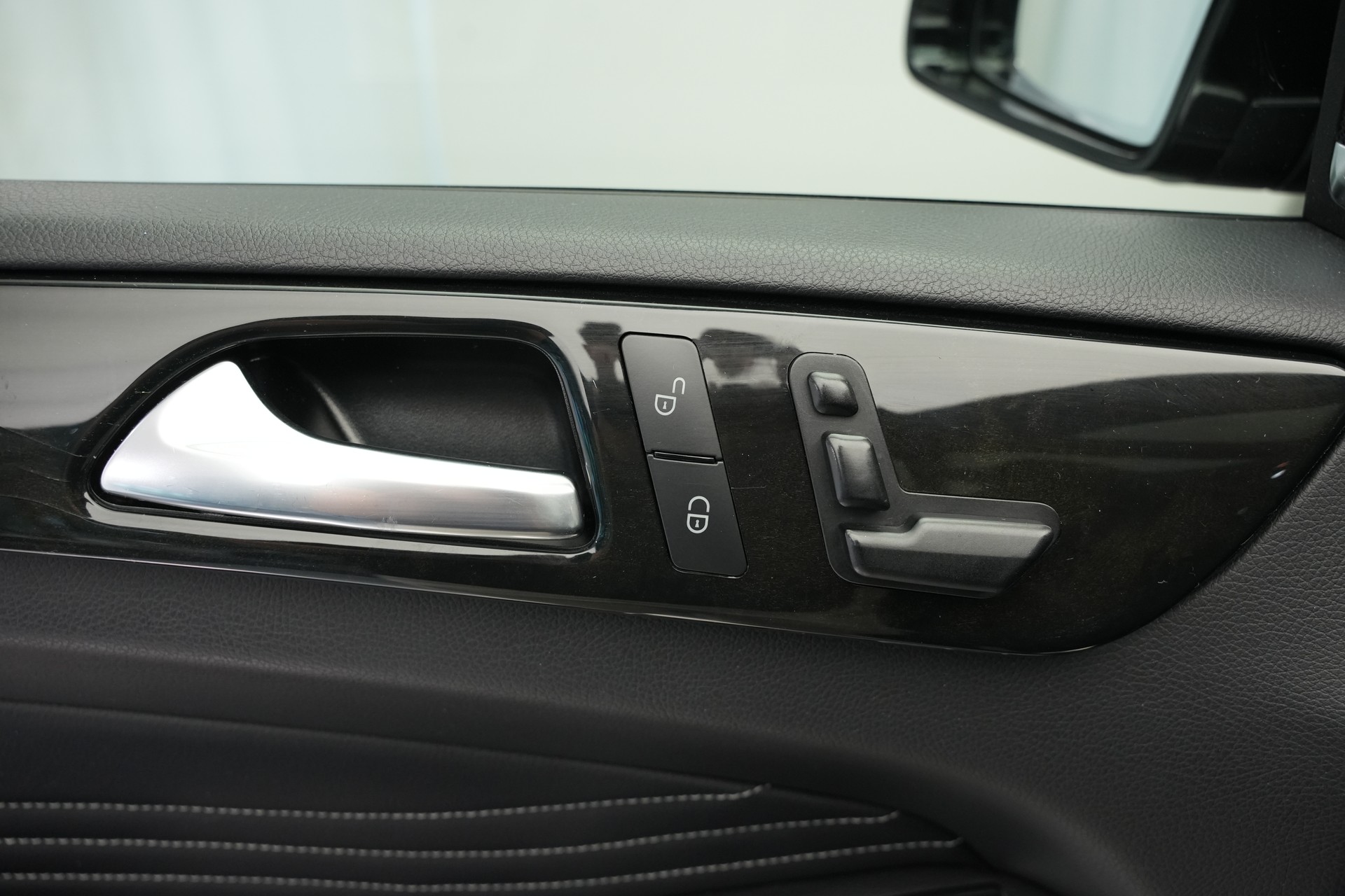 MERCEDES-BENZ ML 400 4Matic 7G-Tronic-image-17