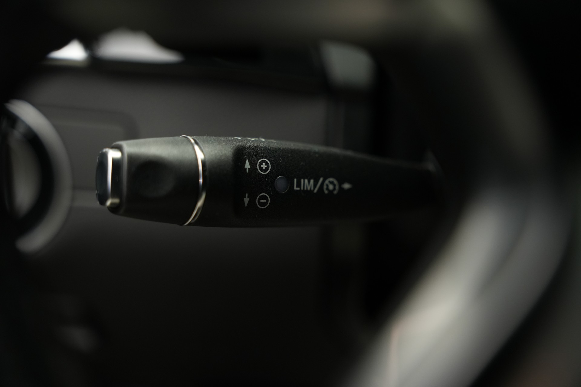 MERCEDES-BENZ ML 400 4Matic 7G-Tronic-image-25