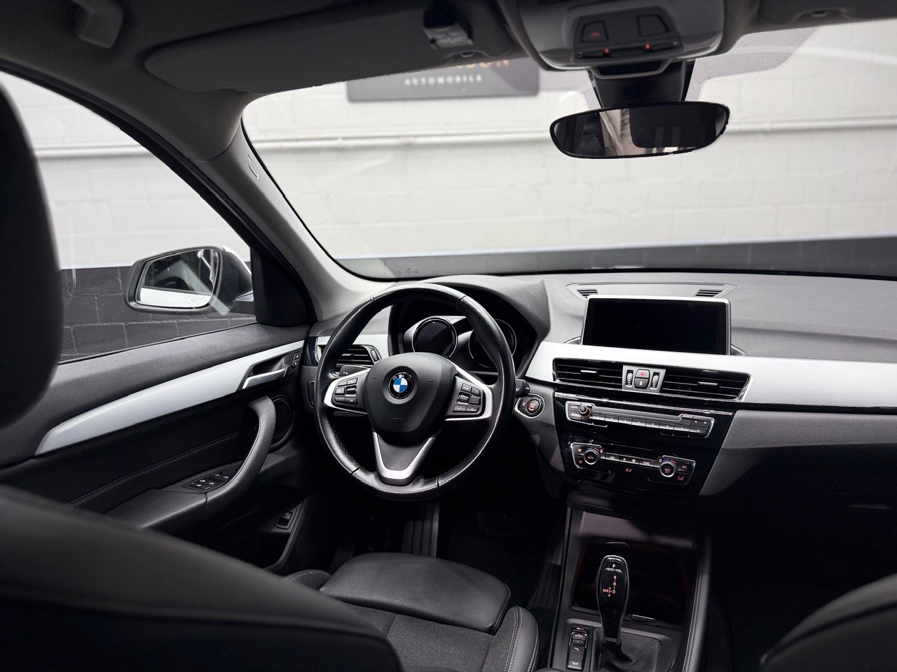 BMW X1 xDrive 18d | Rückfahrkamera | PDC | Leder-image-16