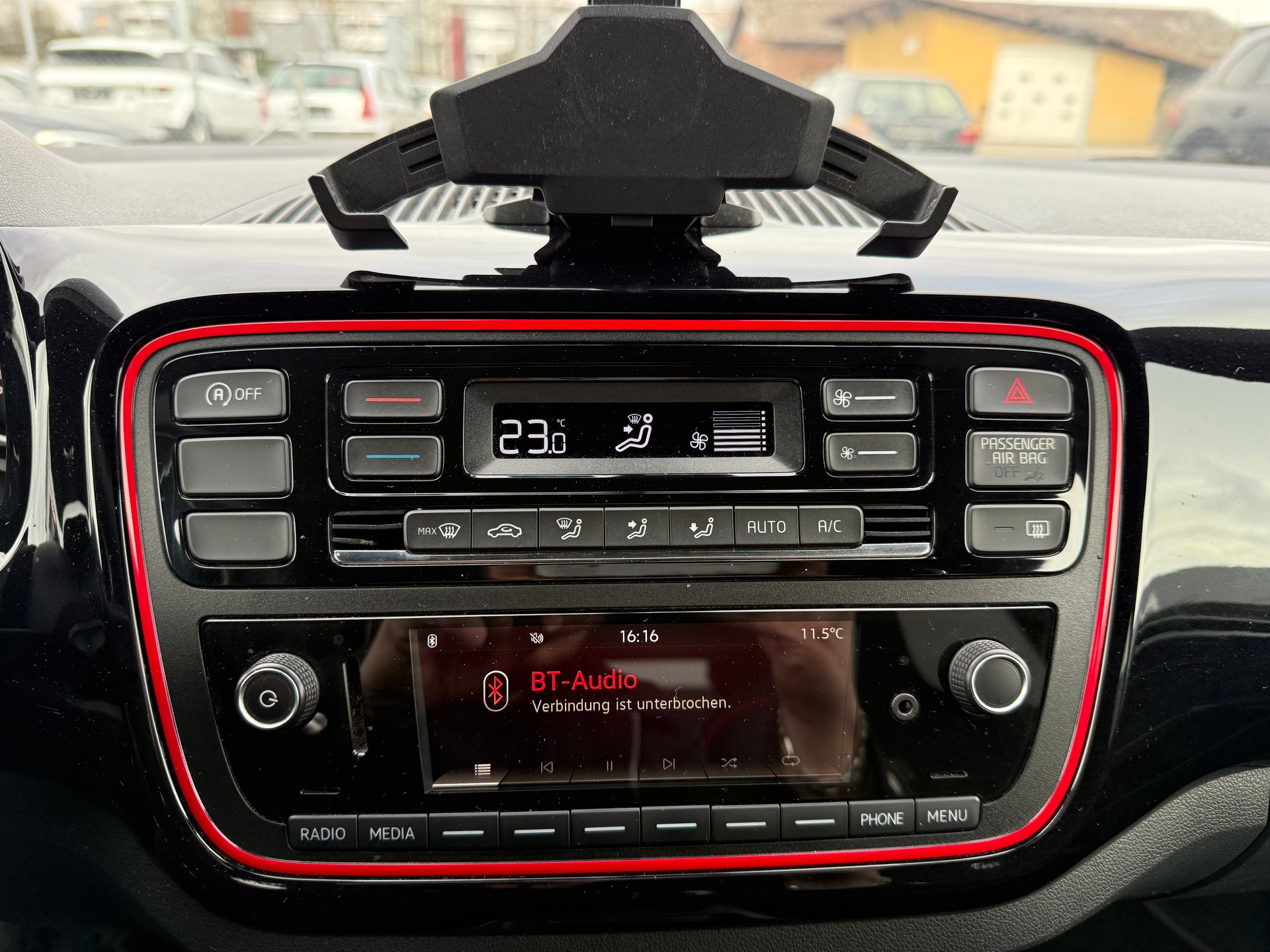SEAT Mii 1.0 FR Line Eco / Frisch ab MFK & Service / 1 Jahr Garantie / 8-fach bereift / Bluetooth / Klimaautomatik / PDC-image-9