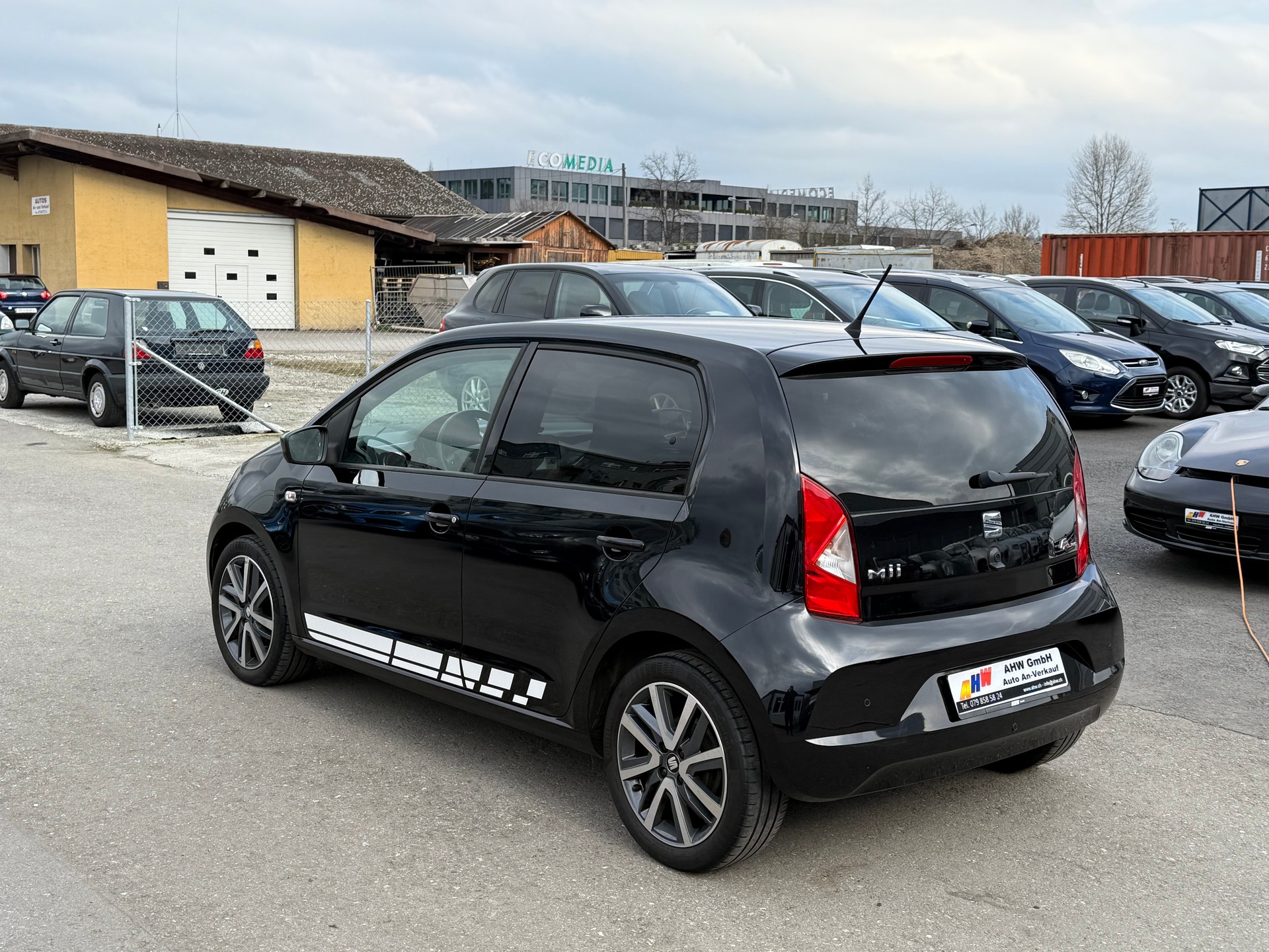 SEAT Mii 1.0 FR Line Eco / Frisch ab MFK & Service / 1 Jahr Garantie / 8-fach bereift / Bluetooth / Klimaautomatik / PDC-image-5