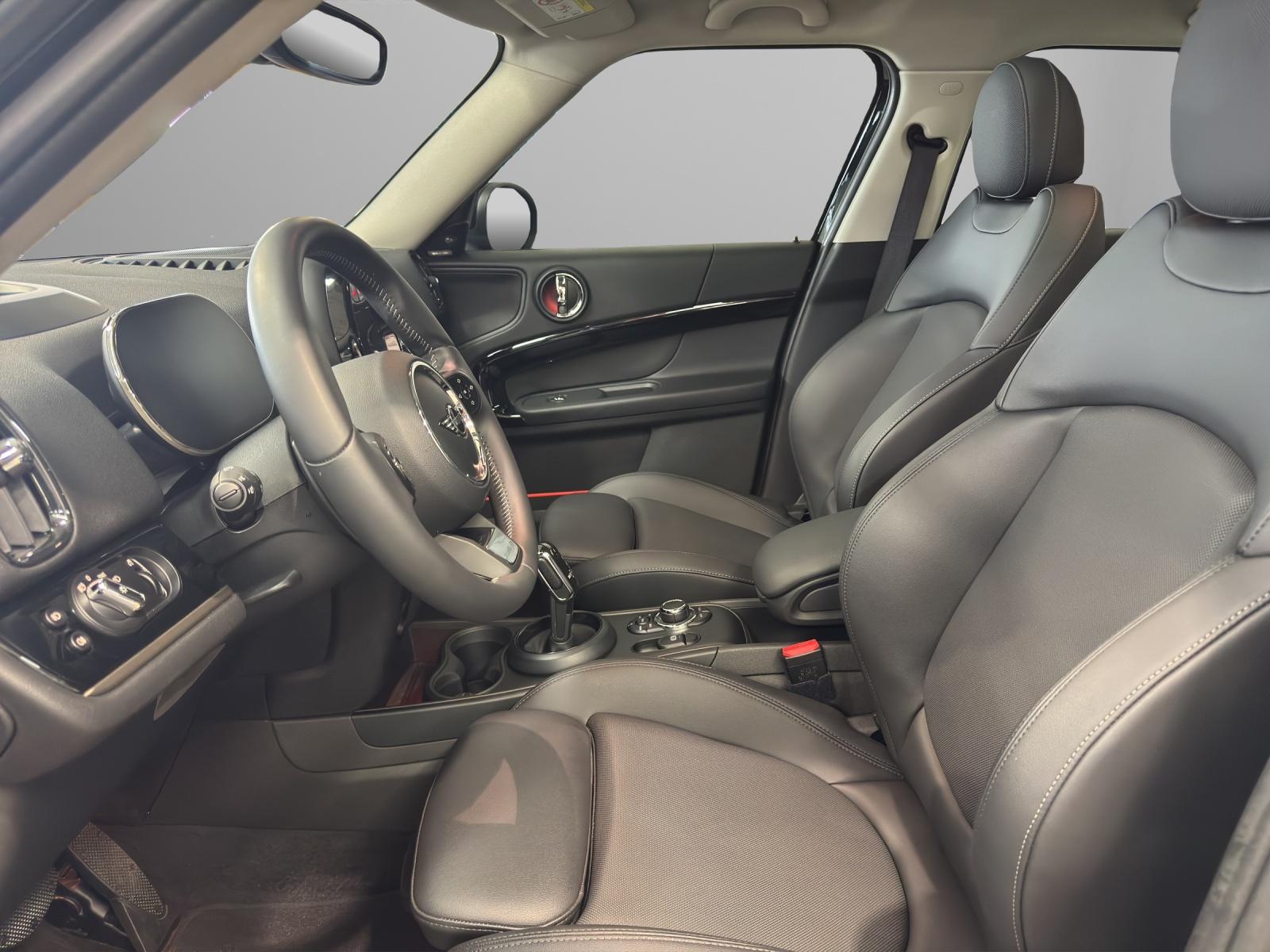 MINI Countryman F60 2.0i Cooper S SAG ALL4-image-5