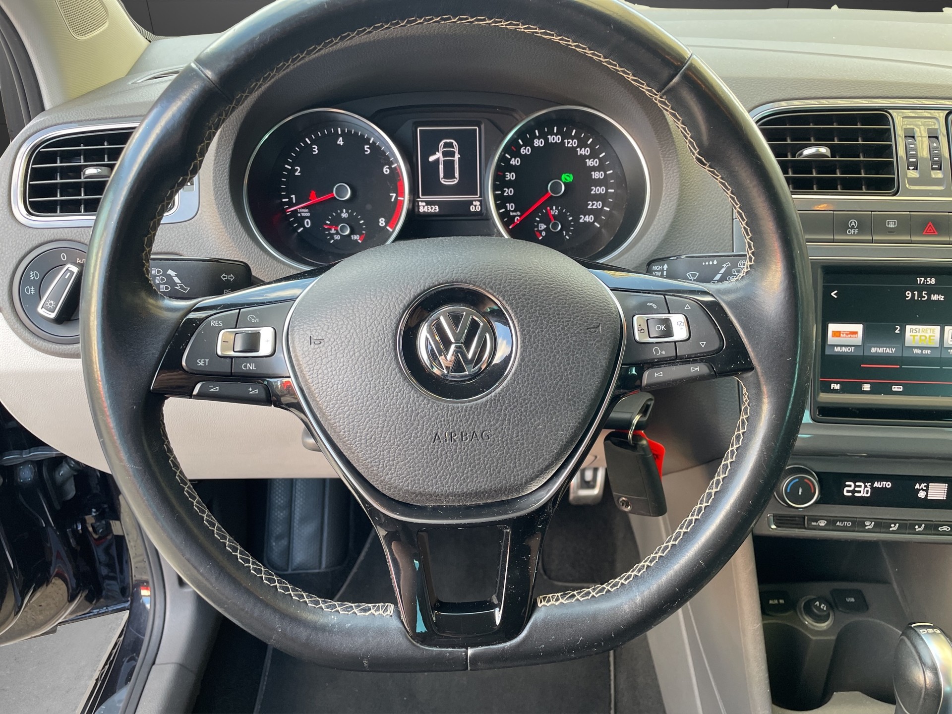 VW Polo 1.2 TSI BMT Comfortline DSG-image-13