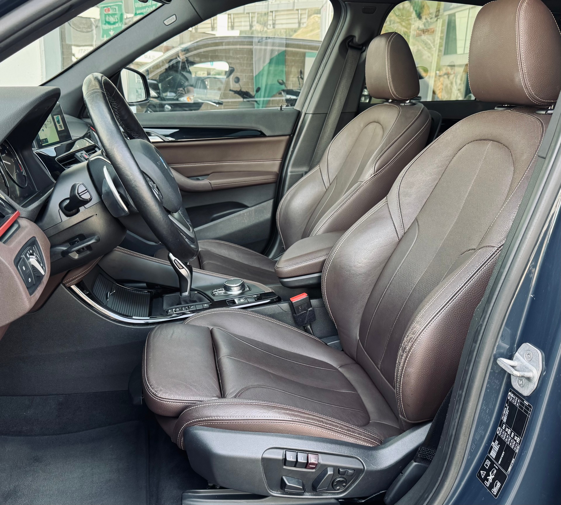 BMW X1 xDrive 18d Sport Line Steptronic-image-7