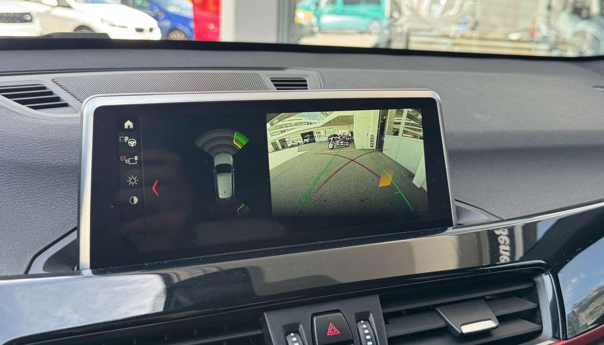 BMW X1 xDrive 18d Sport Line Steptronic-image-19