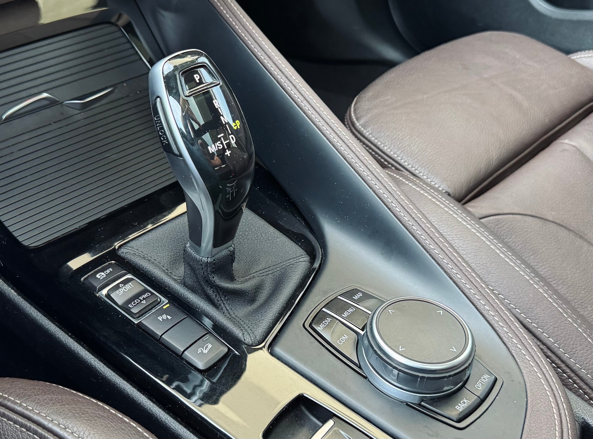 BMW X1 xDrive 18d Sport Line Steptronic-image-22