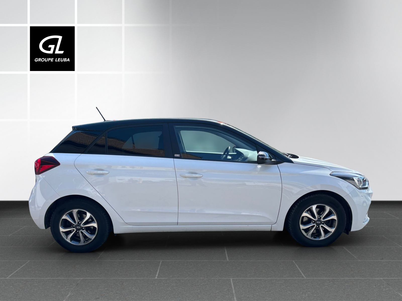 HYUNDAI i20 1.0 T-GDi Amplia-showroom-element-2