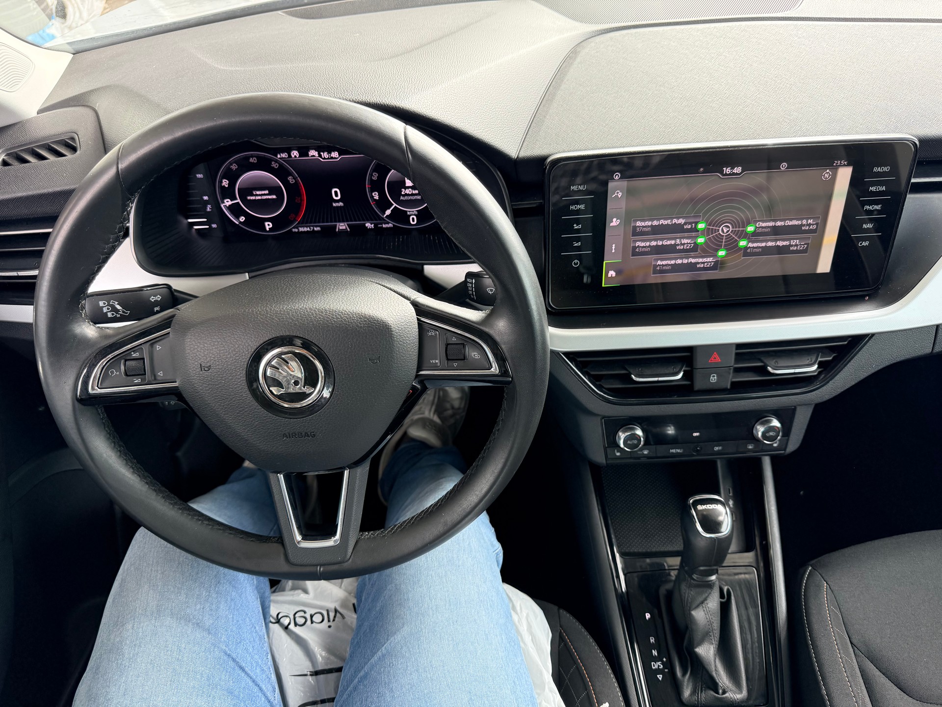 SKODA Kamiq 1.0 TSI Ambition DSG-image-14