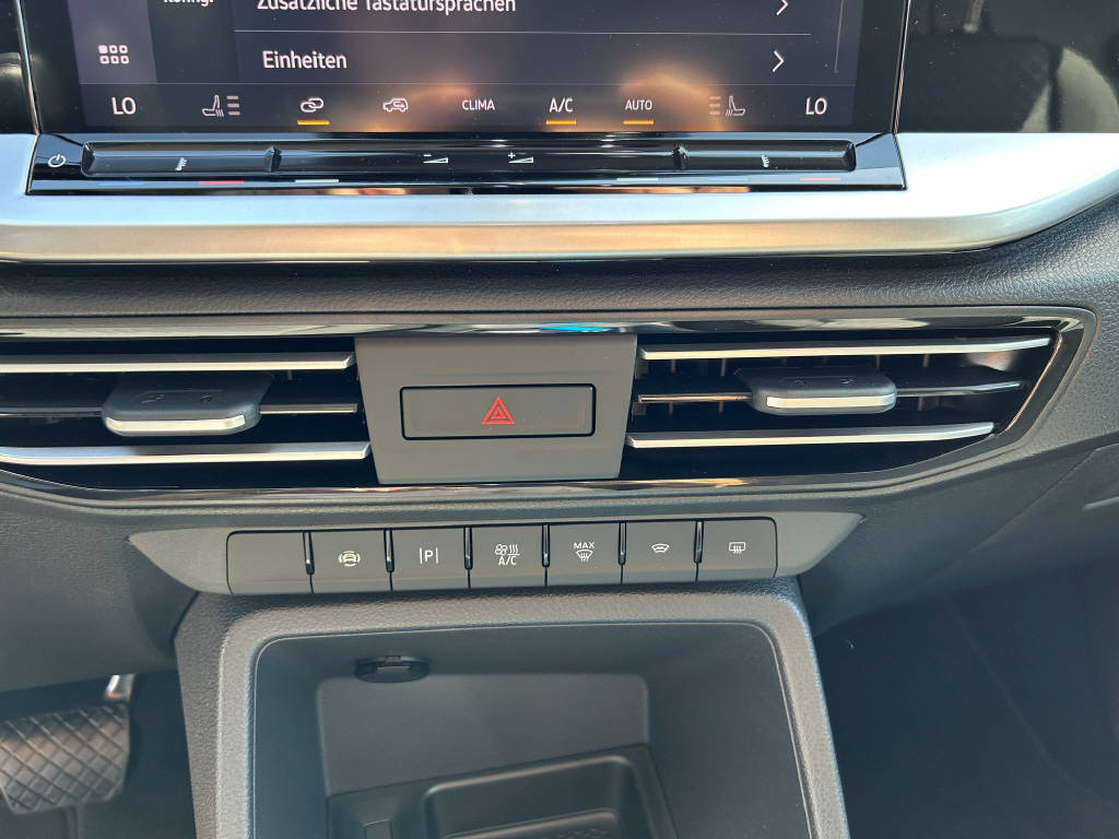 FORD TOURNEO CONNECT Grand 2.0 EcoBlue 122 Titanium-image-13
