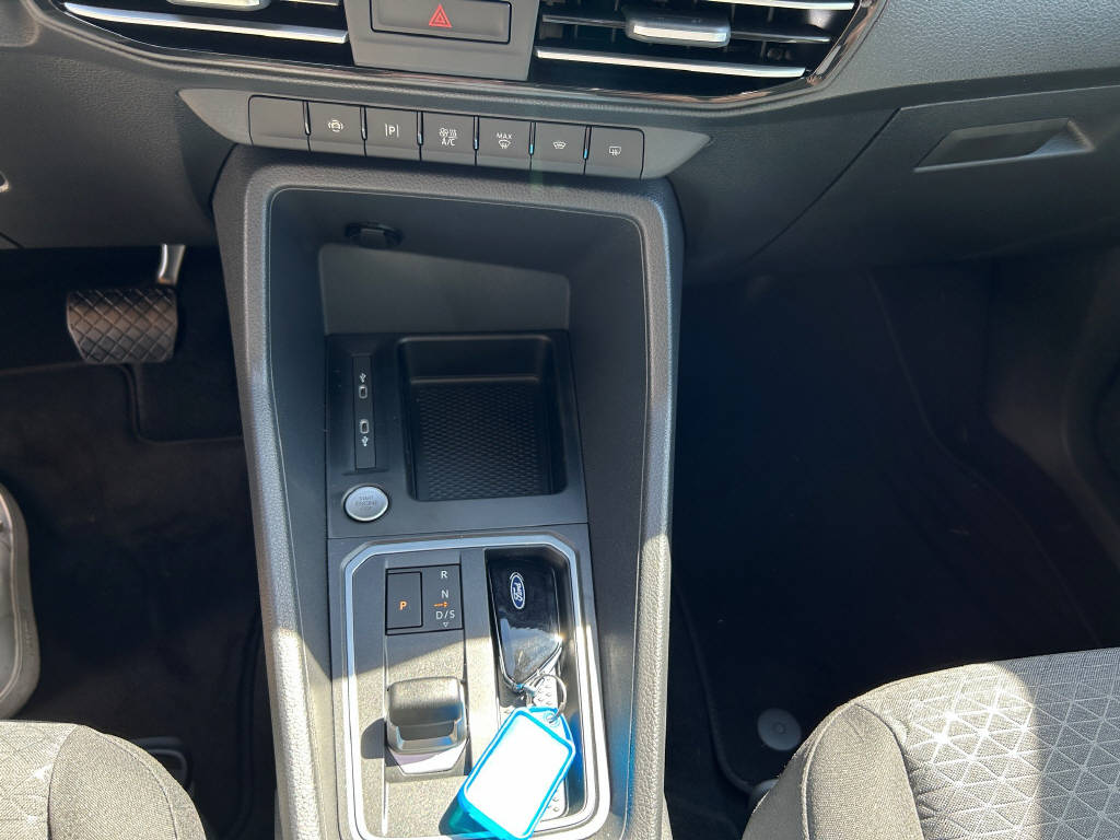 FORD TOURNEO CONNECT Grand 2.0 EcoBlue 122 Titanium-image-15