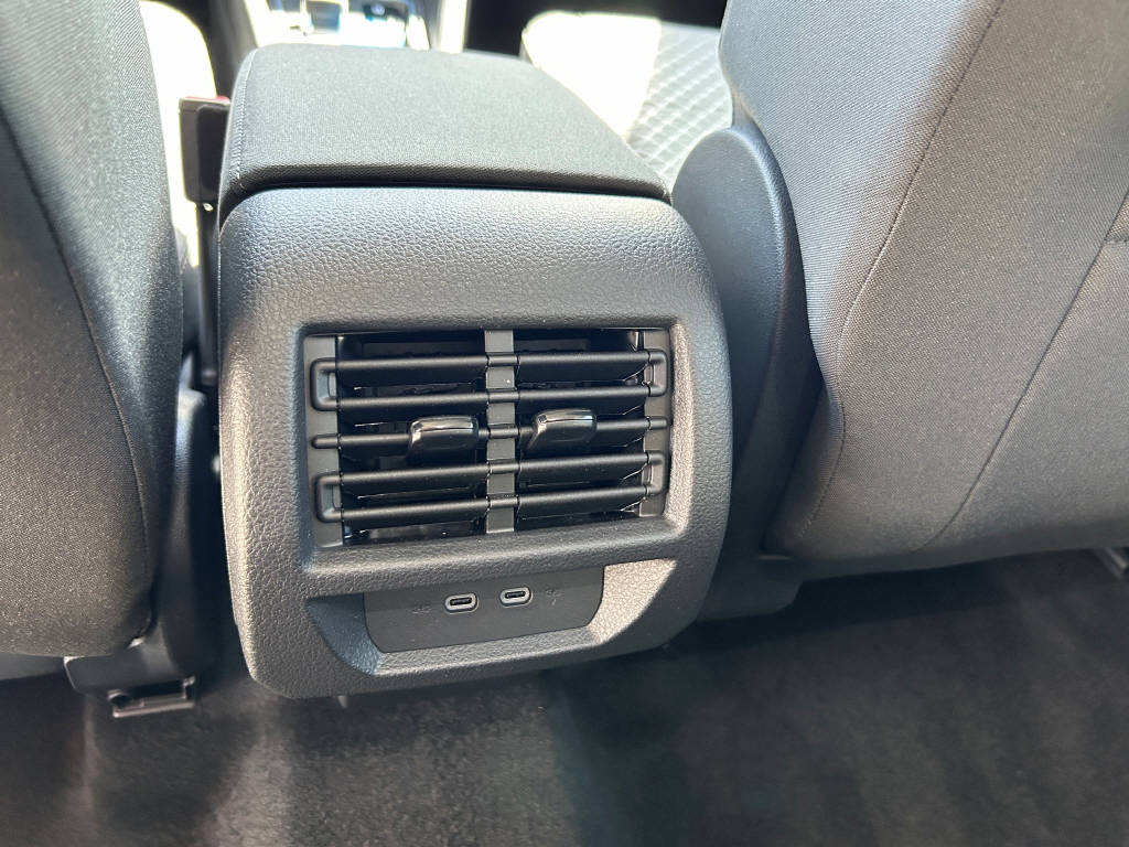 FORD TOURNEO CONNECT Grand 2.0 EcoBlue 122 Titanium-image-18