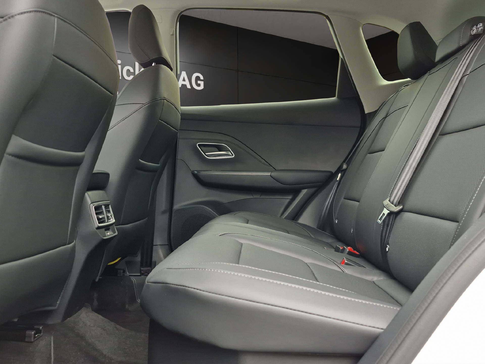 MG ZS 1.5 Hybrid+ Luxury Sunroof-image-11