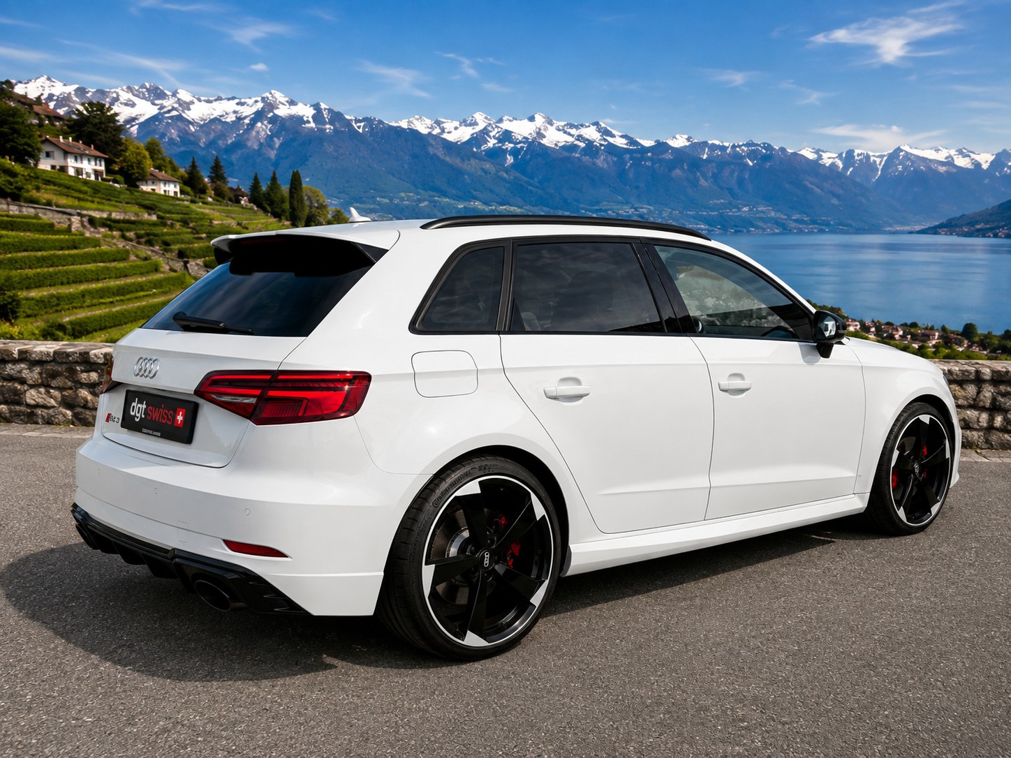 AUDI RS3 Sportback 2.5 TSI quattro S-tronic-image-9