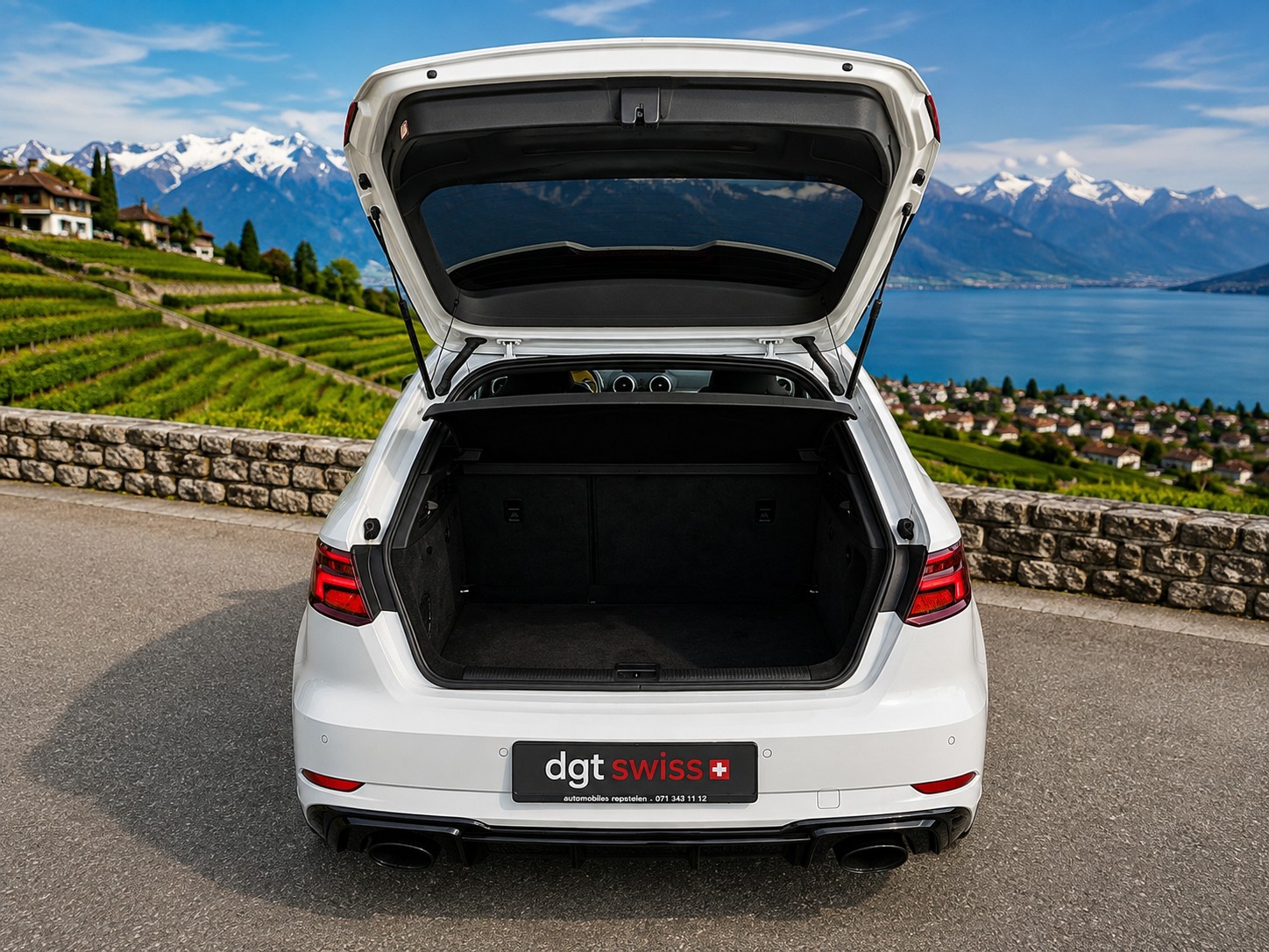 AUDI RS3 Sportback 2.5 TSI quattro S-tronic-image-4