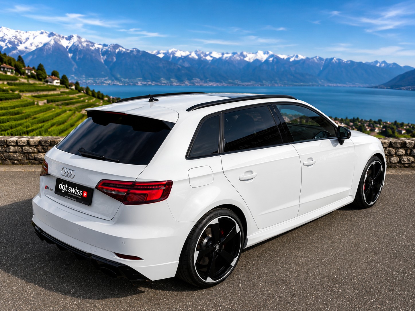 AUDI RS3 Sportback 2.5 TSI quattro S-tronic-image-5