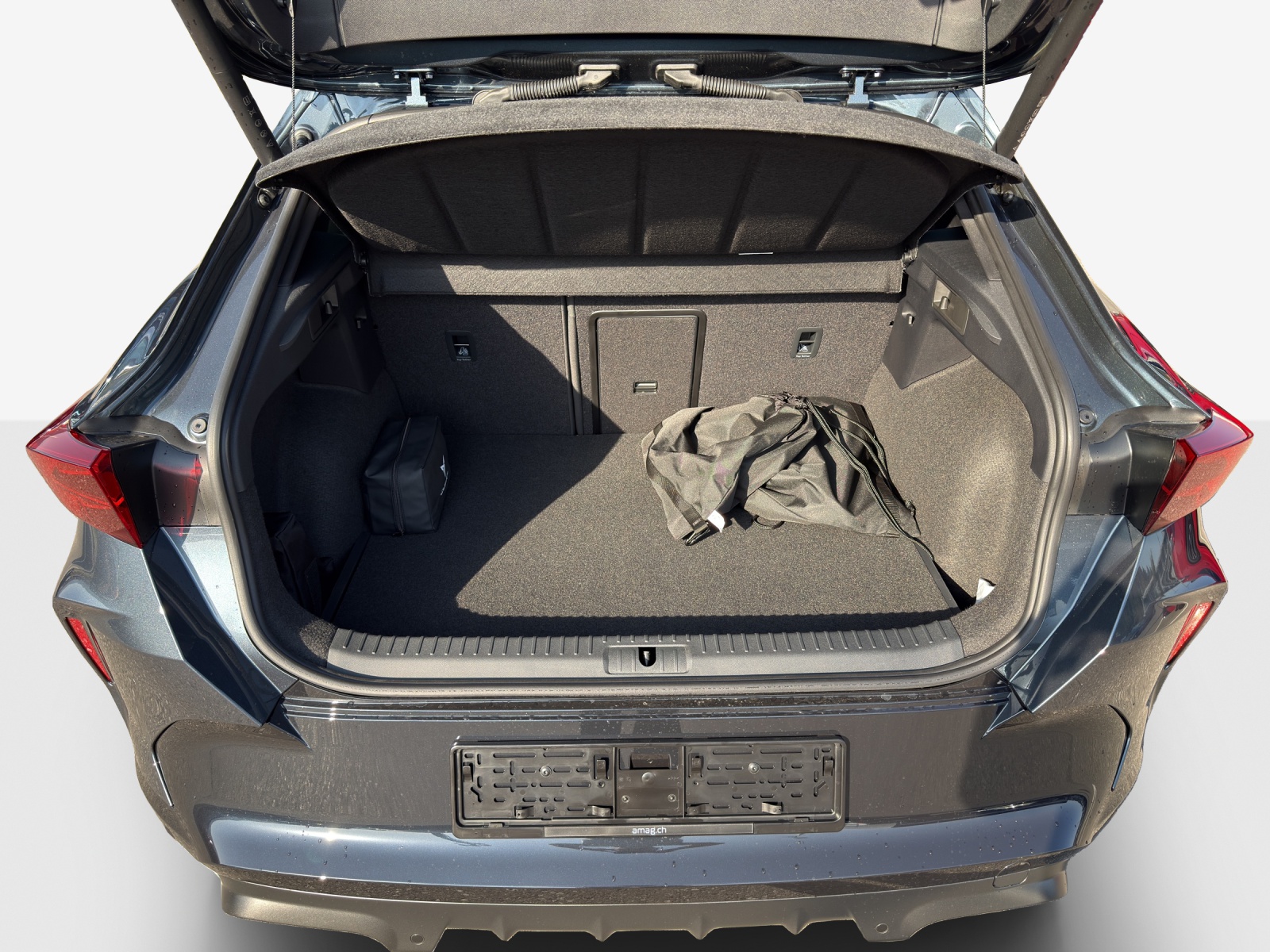 CUPRA Formentor 1.5 e-HYBRID pHEV Prime Edition VZ DSG-image-12