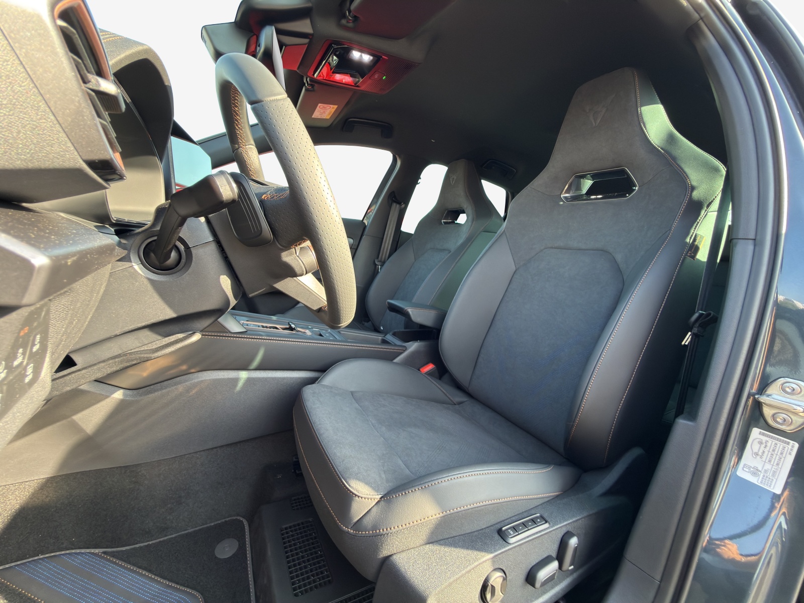 CUPRA Formentor 1.5 e-HYBRID pHEV Prime Edition VZ DSG-image-15
